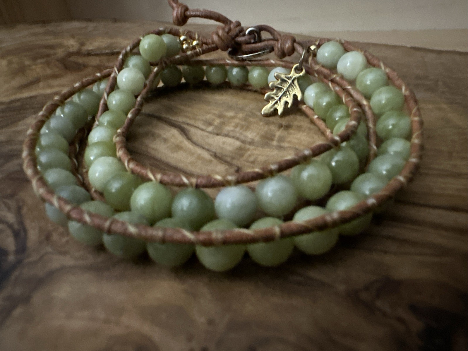 Brown Leather Green Color Stone Beaded Wrap Bracelet Silver Tone Toggle 14-15.5”
