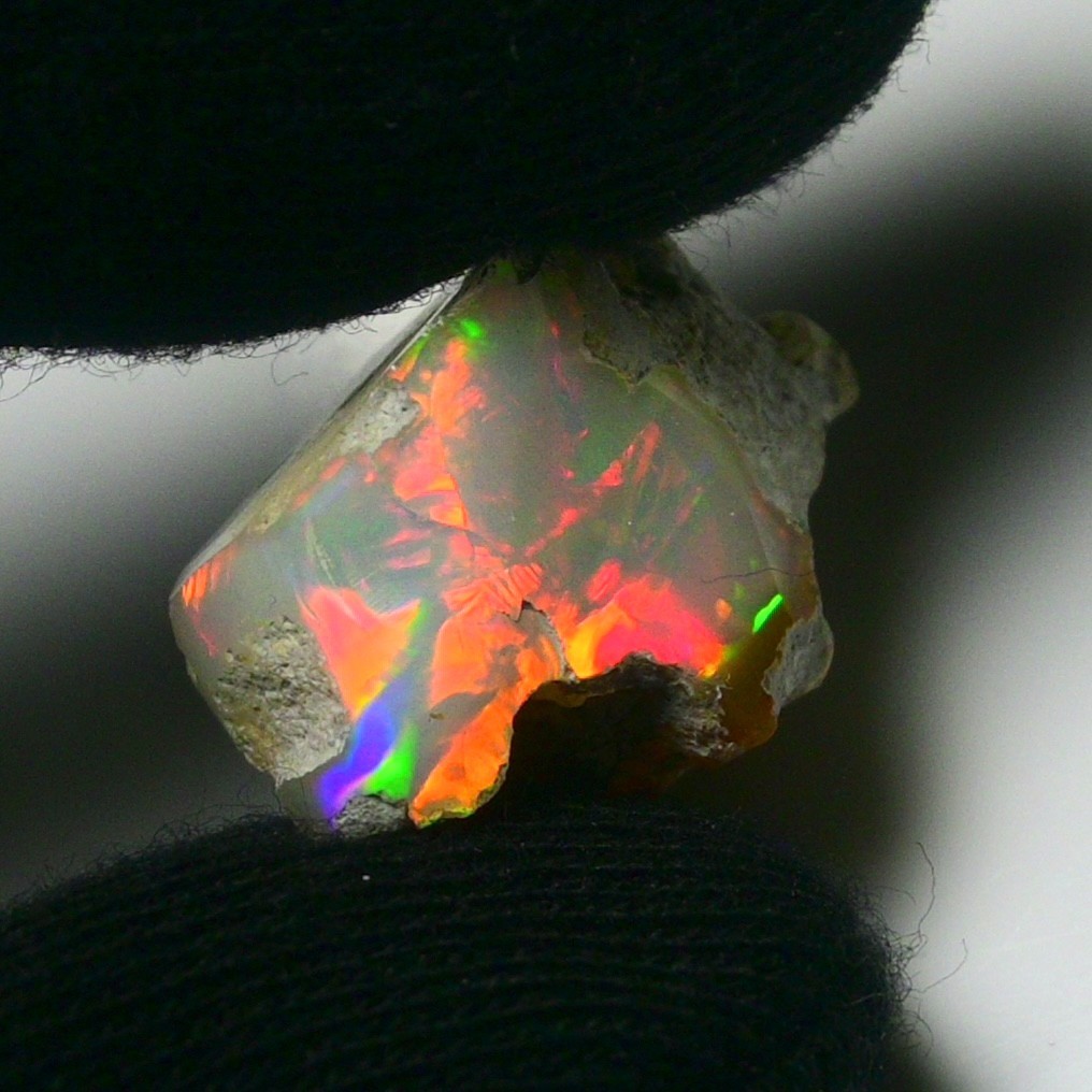Natural Ethiopian White Opal Rough 21.25 Ct – Ideal for Jewelry, Welo Fire Opal