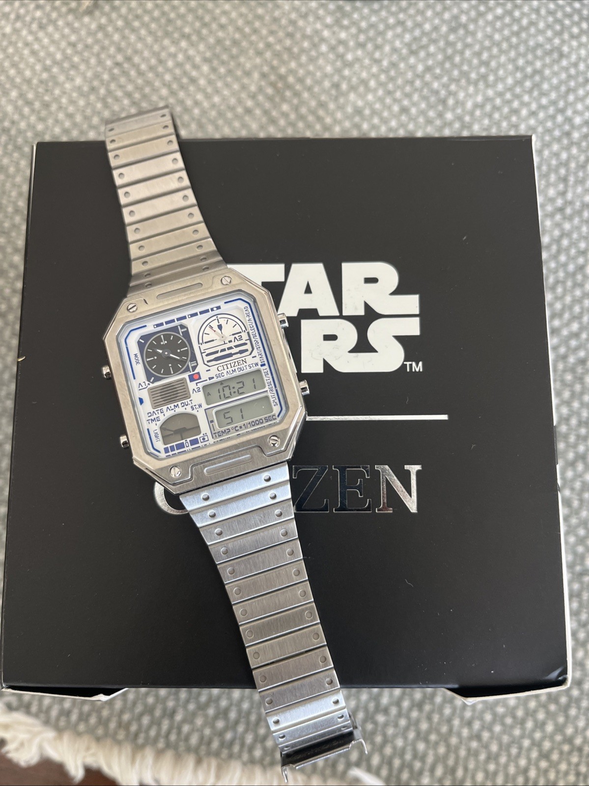 Citizen Star Wars R2-D2 Ana-Digi Stainless Steel Silver Watch R2D2 JG2121-54A