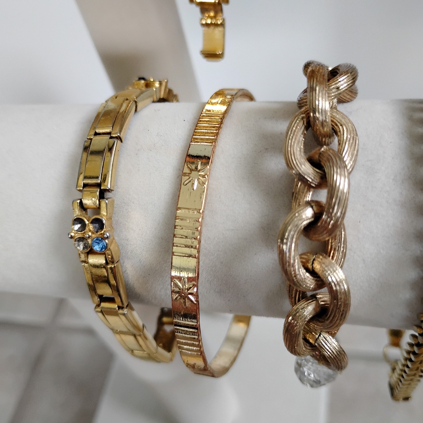 Vintage Lot Of 22 Goldtone Metal Bracelets Quality Greek Key Crystal Coin Chain