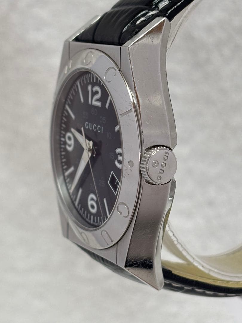 GUCCI Pantheon Quartz Date Men’s Model