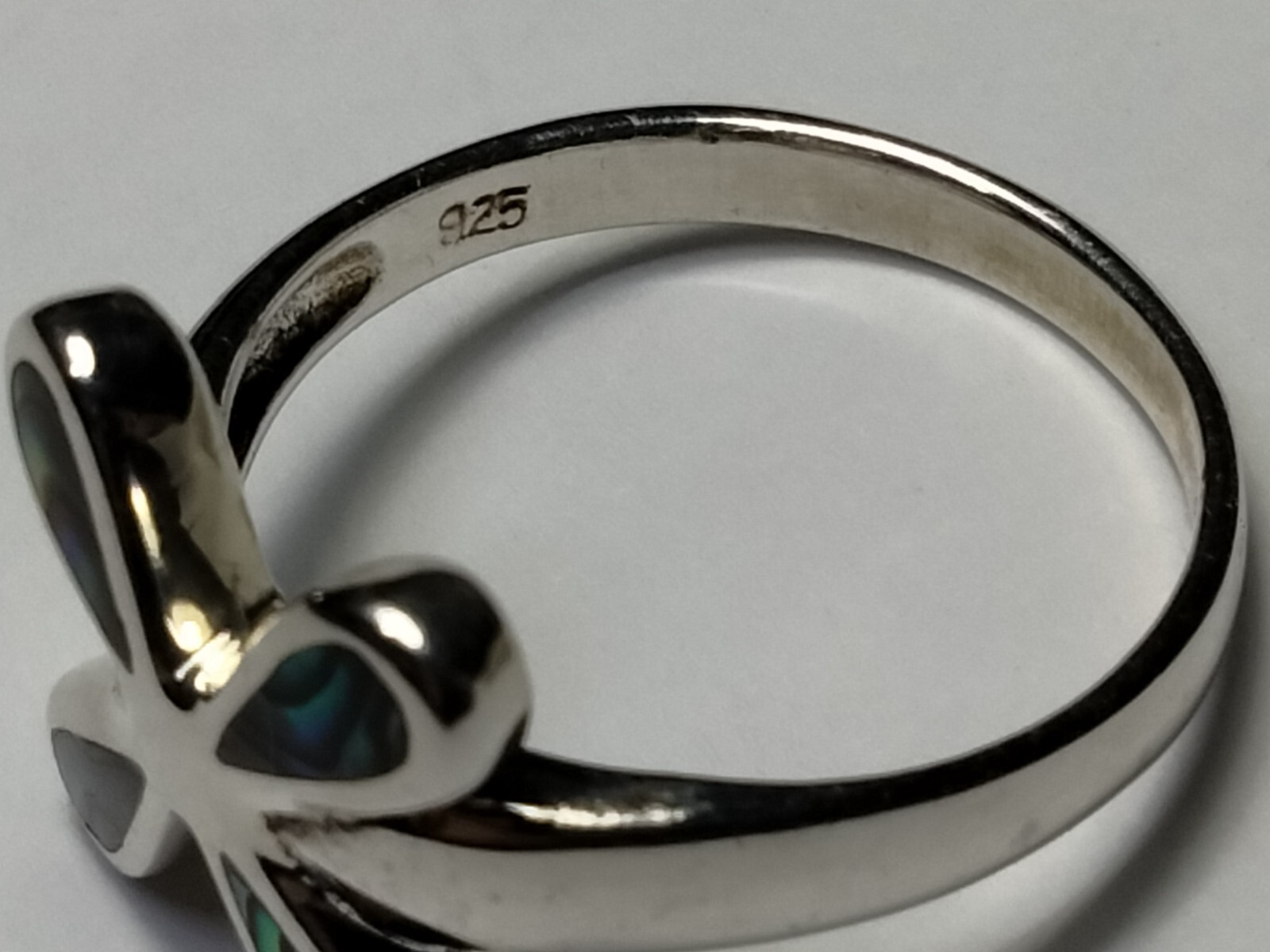LOVELY ABALONE SHELL INLAYS IN TRENDY STERLING SILVER.925 RING SIZE 8.75-9.0!