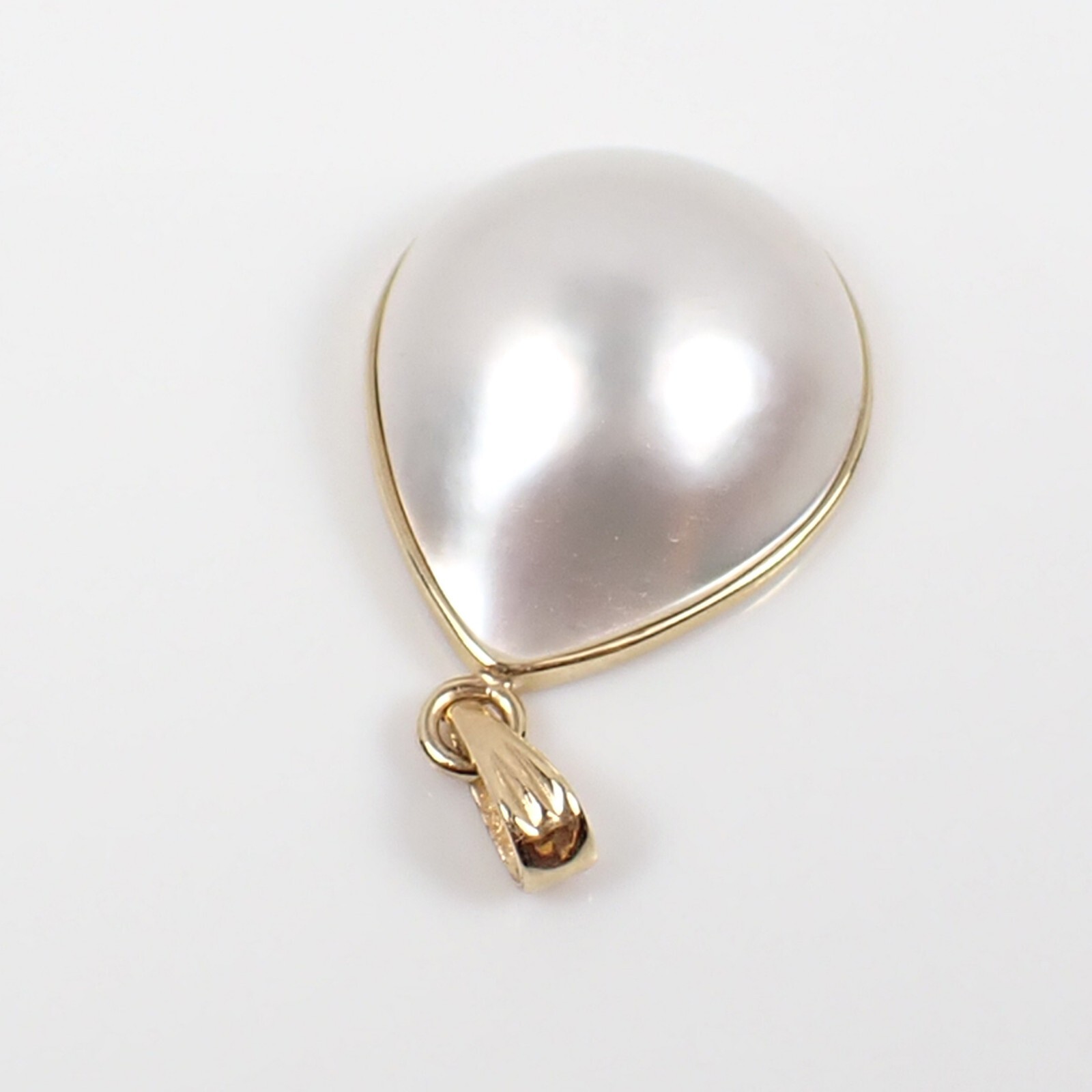 20x16mm Pear Pink Australian Mabe Pearl Bezel Pendant 375 9k Yellow Gold, MP57