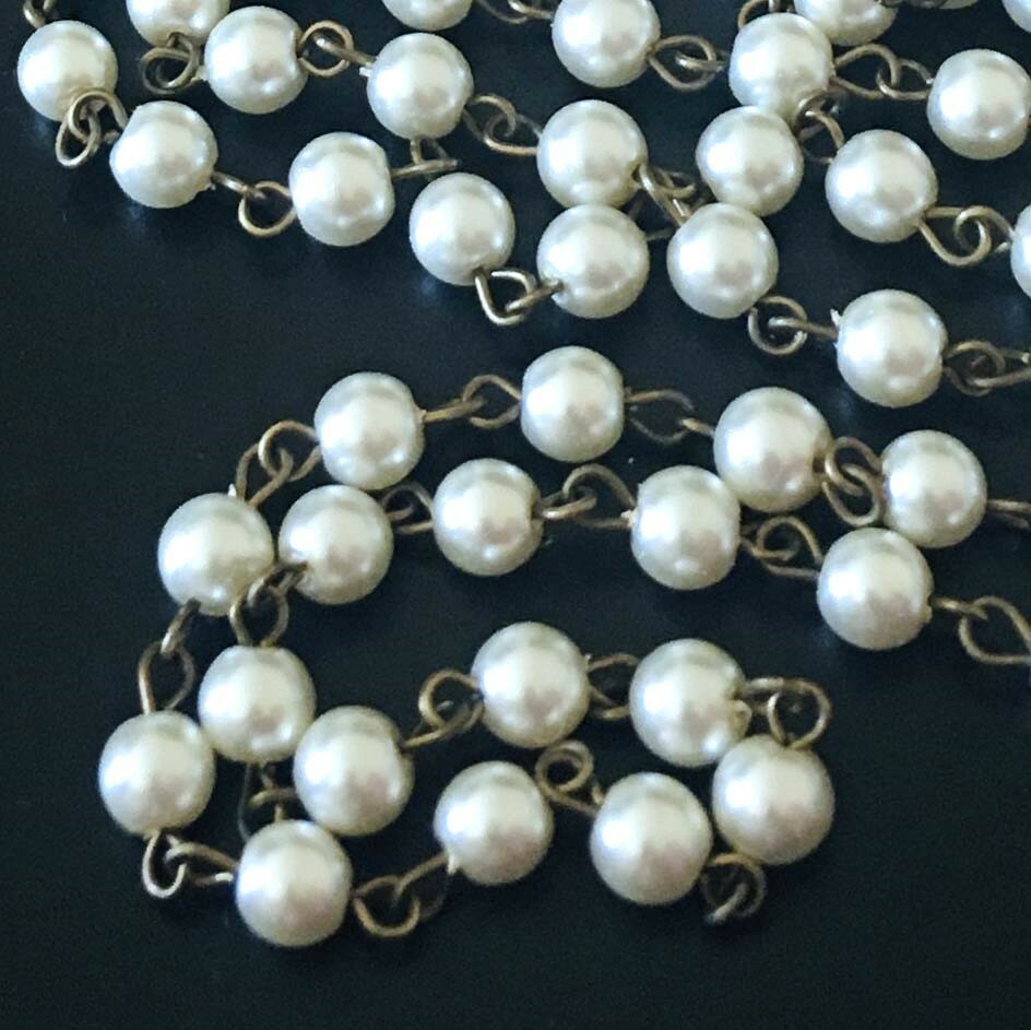 40″ (3.3 feet) 6mm White Glass Pearl Bead Antique Bronze Link Chain