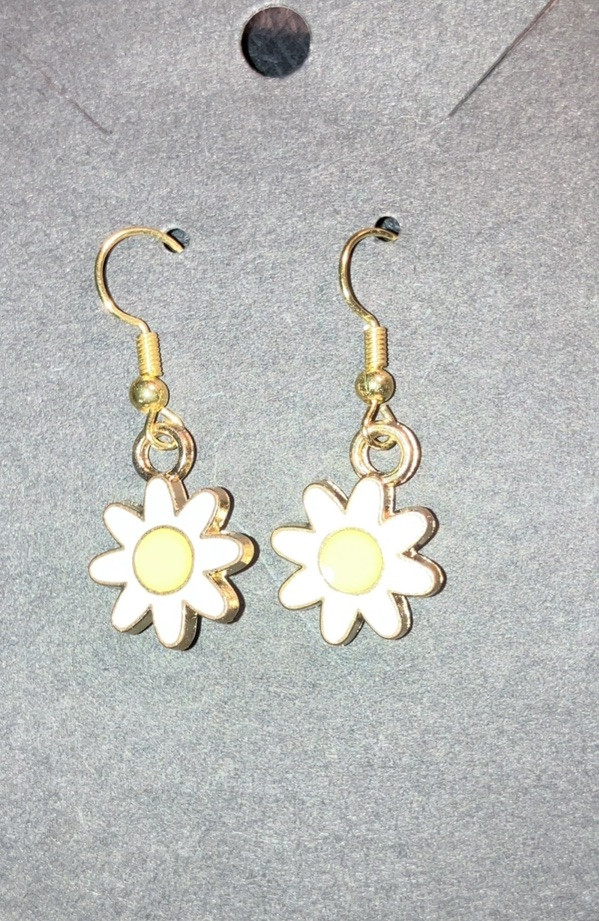 Handmade White Daisy earrings with French Hook