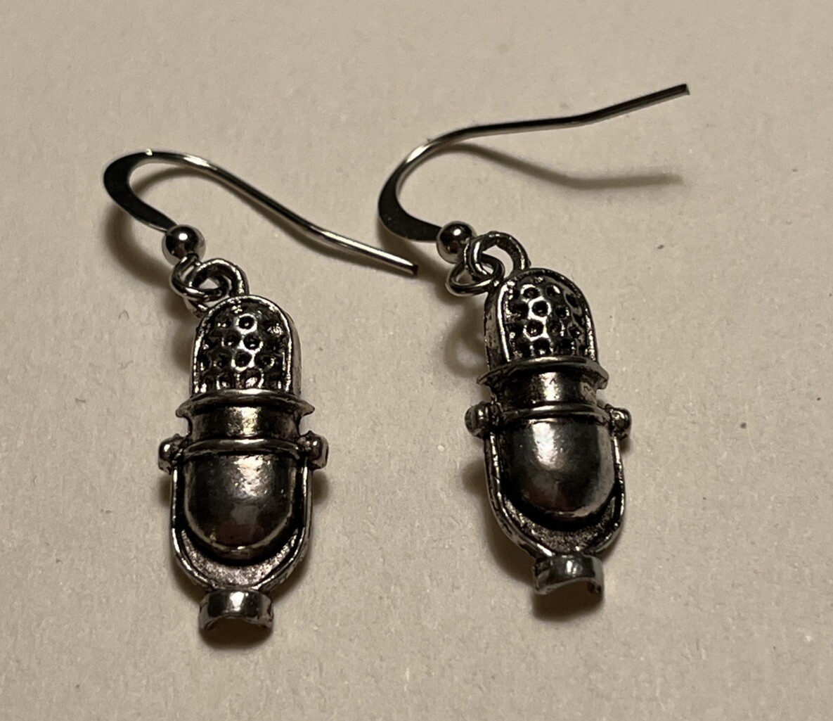 Microphone Mic Pierced Earrings Dangle Drop Silvertone Sound Music Jewelry NWOT
