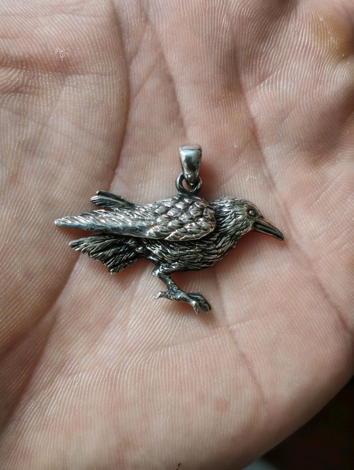 Peter Stone Haunted by the Mythical Raven Sterling Silver Pendant Nice Detail 5g