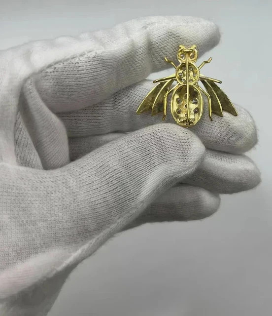 2Ct Round Cut Real Moissanite HoneyBee Charm Brooch Pin 14K Two Tone Gold Plated