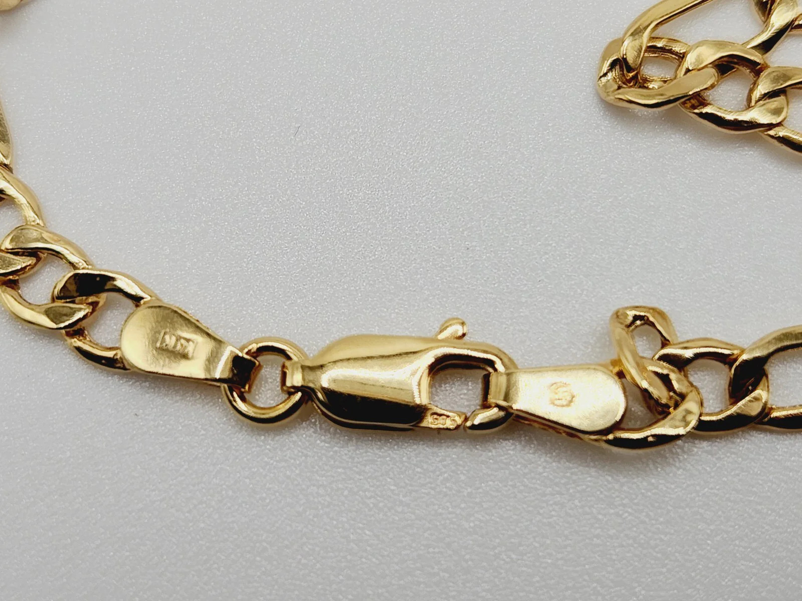 14Kt Yellow Gold Figaro Chain Hollow 18.0 Inches long x 4.40 mm x 1.39mm