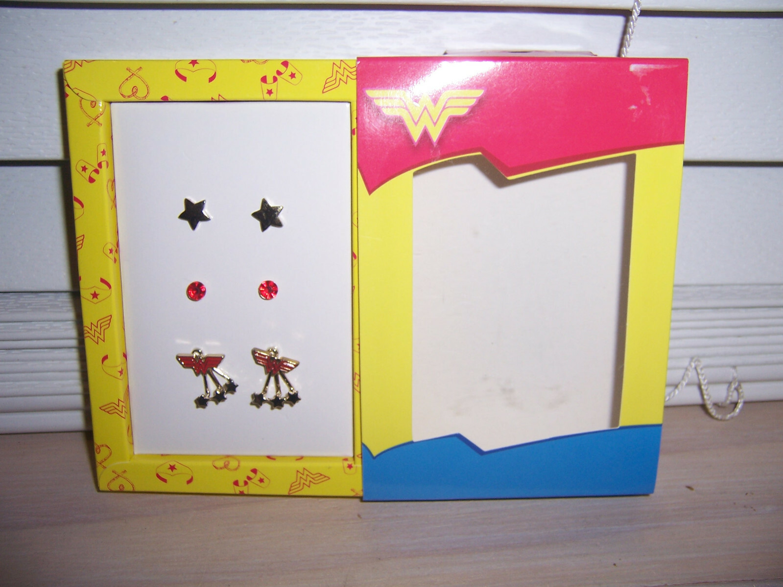 Lot Of 4 Boxes Jewelry WONDER WOMAN AS PICTURED