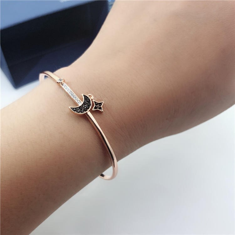 Swarovski Elements Crystal Star and Moon Bracelet for Women – Celestial Jewelry