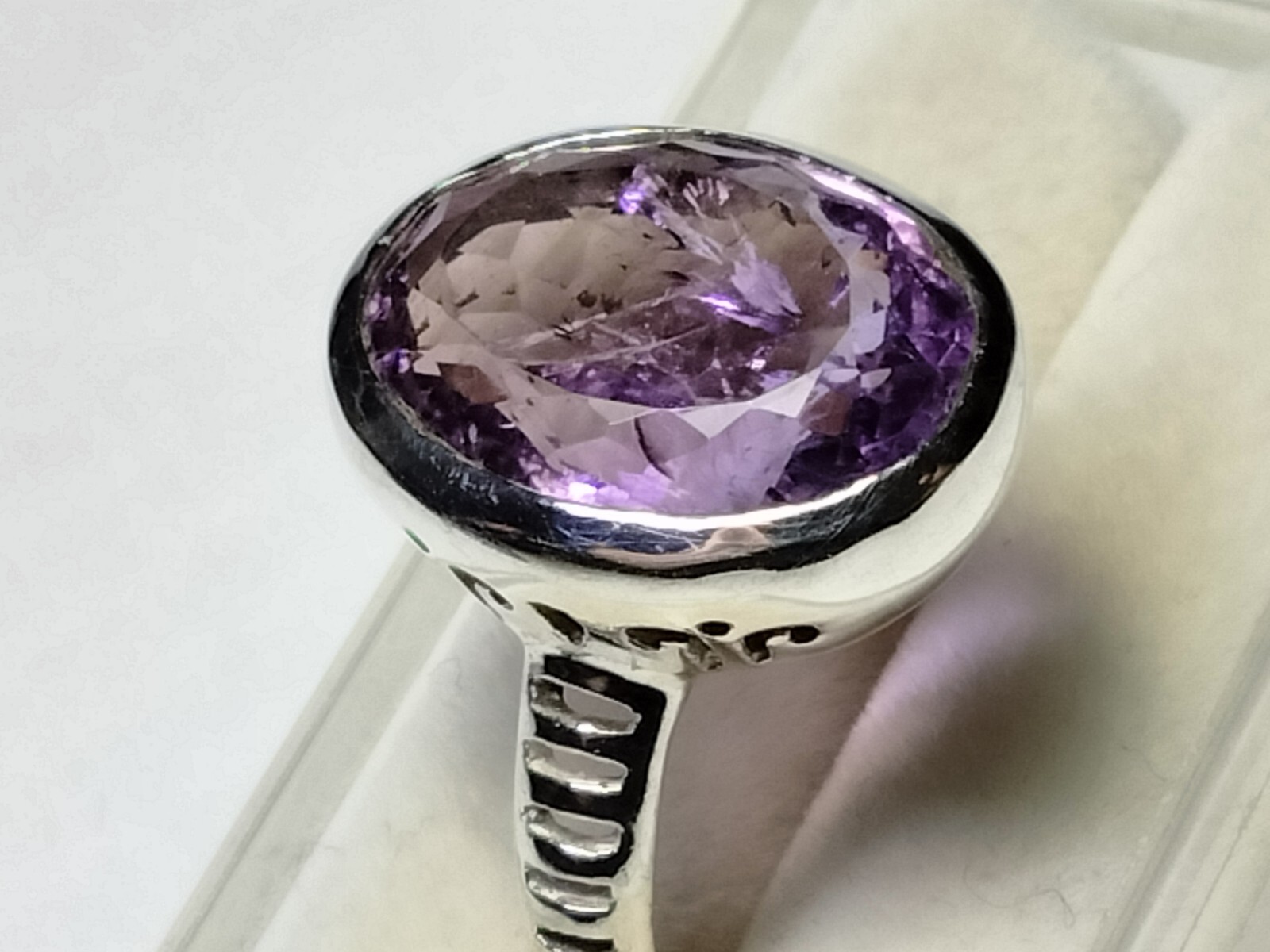 AESTHETIC NATURAL AMETHYST IN .925 STERLING SILVER RING IN SIZE 8.75-9.0