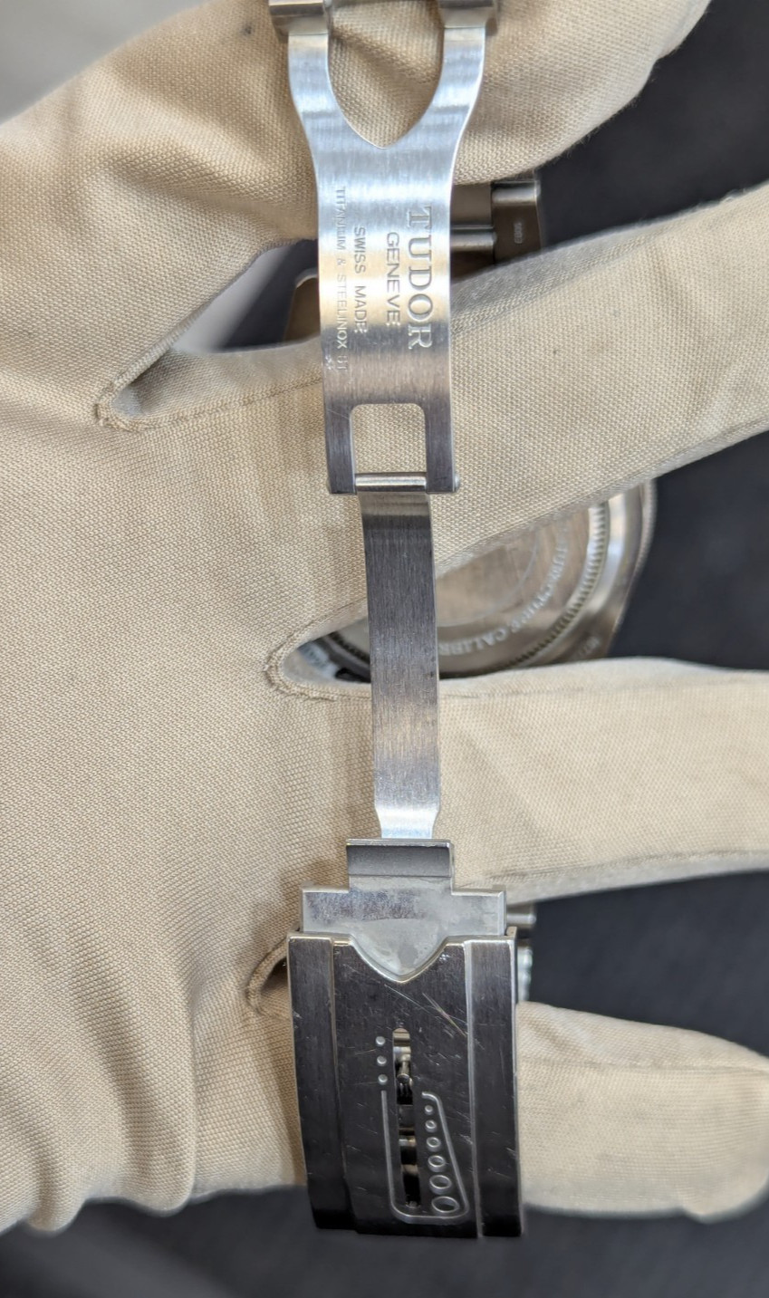 *Full Set* Tudor Pelagos Titanium Left Crown 42mm Men’s Watch M25610TNL-0001