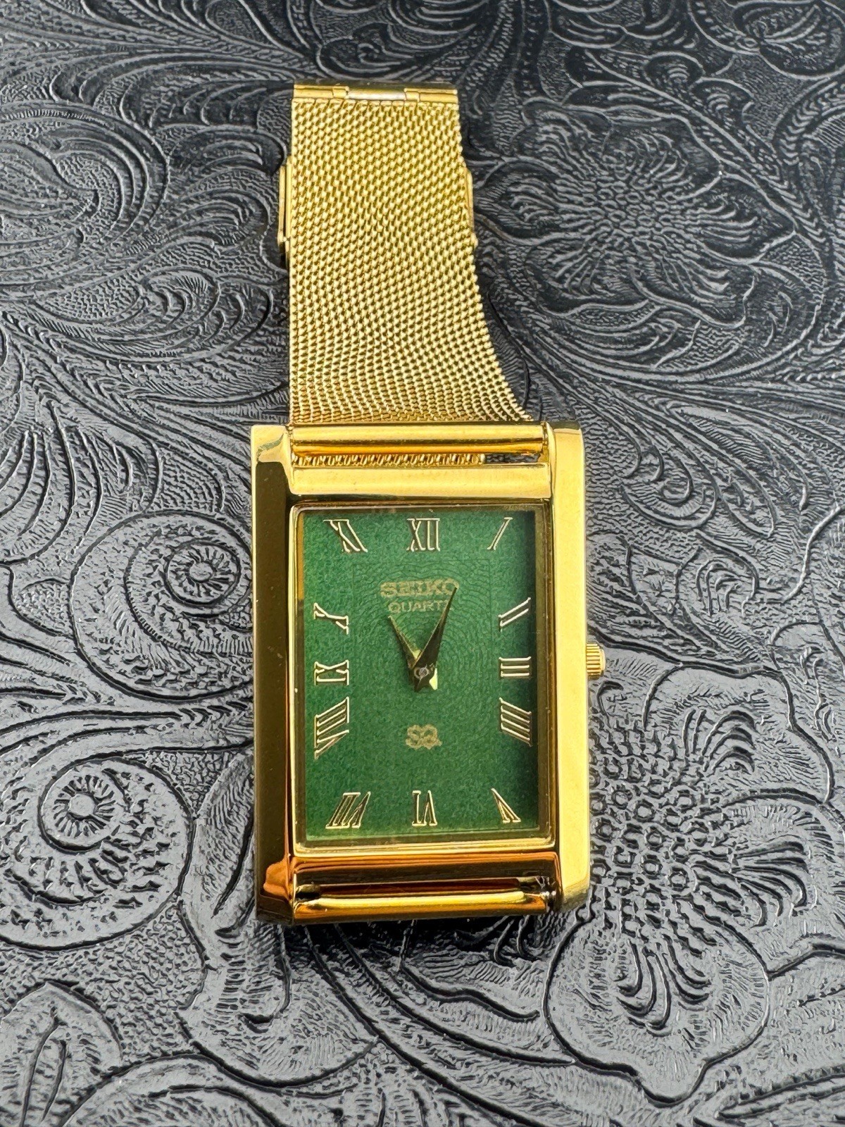 GOLD GREEN Vintage Seiko Slim Quartz Men’s Wrist Watch