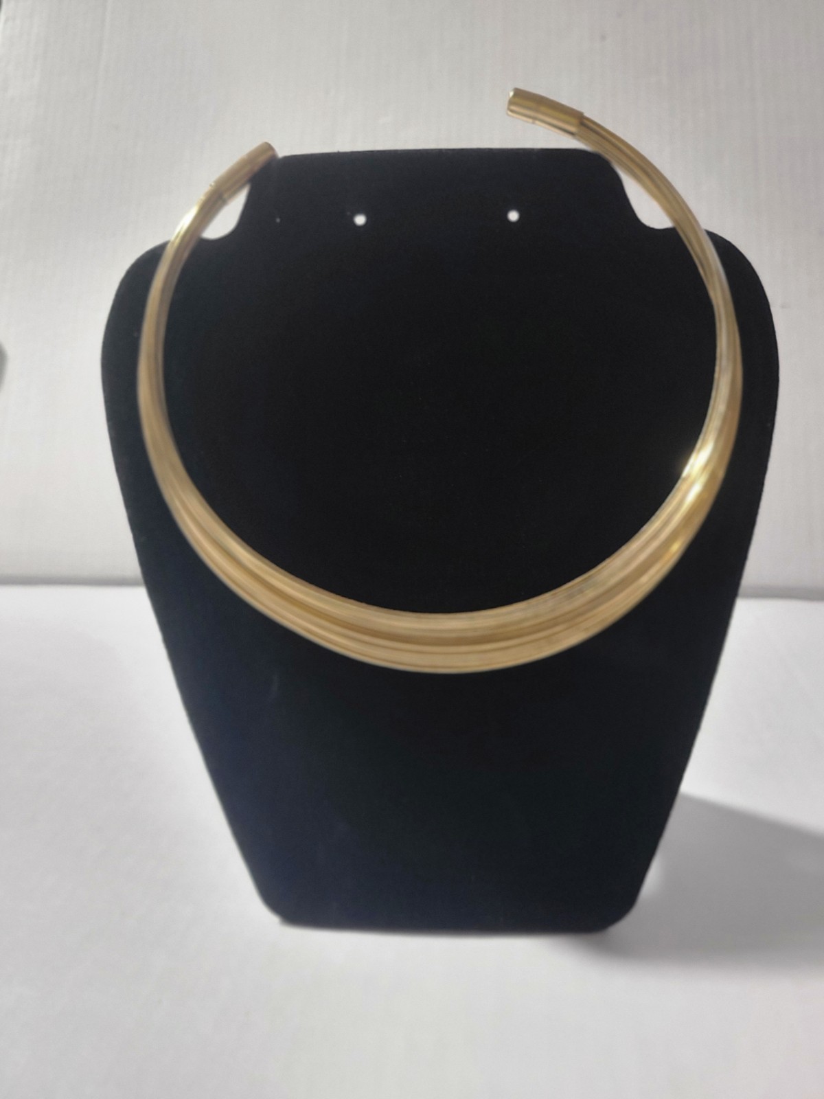 Multiple Lightweight Wire Banch Choker Fashionable Gold Brass Necklace