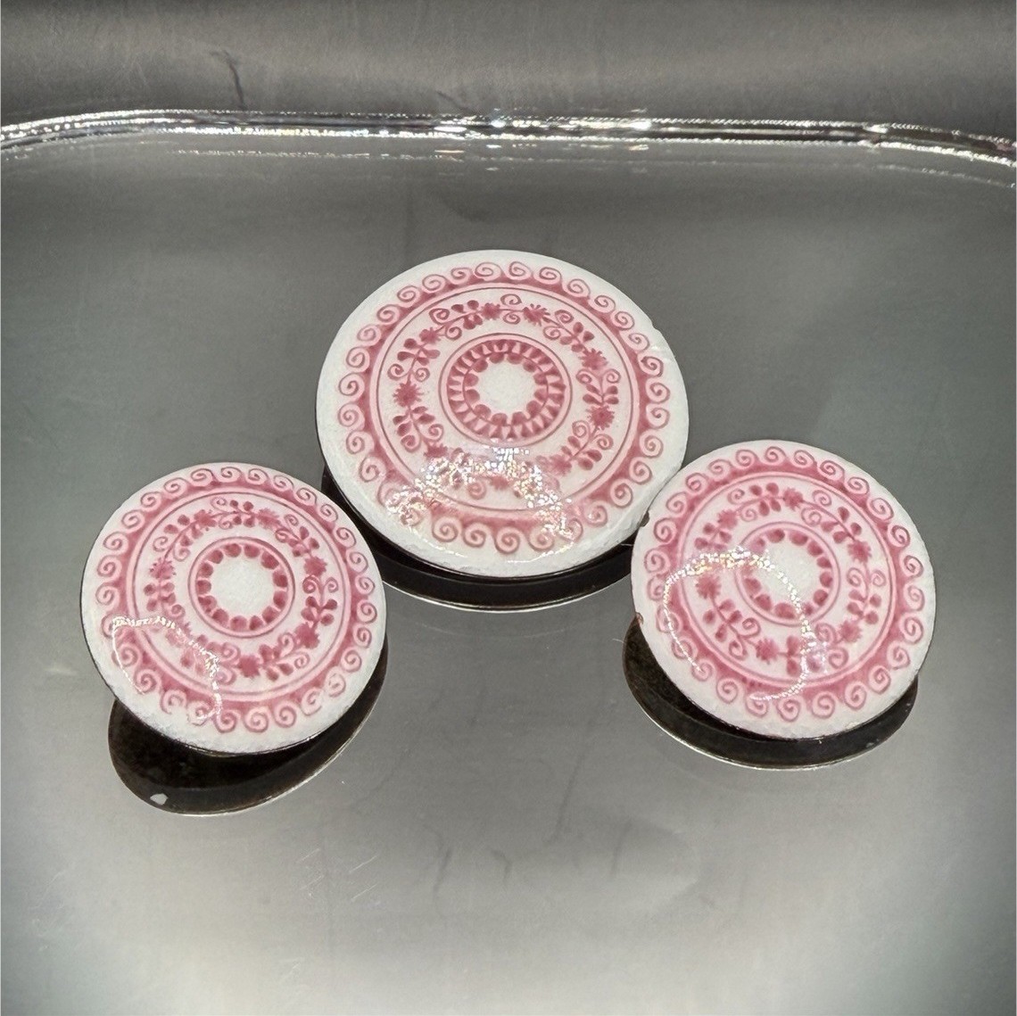 Eva Scherer Vintage Pink Ceramic Round Brooch Pin Set Brass Austria