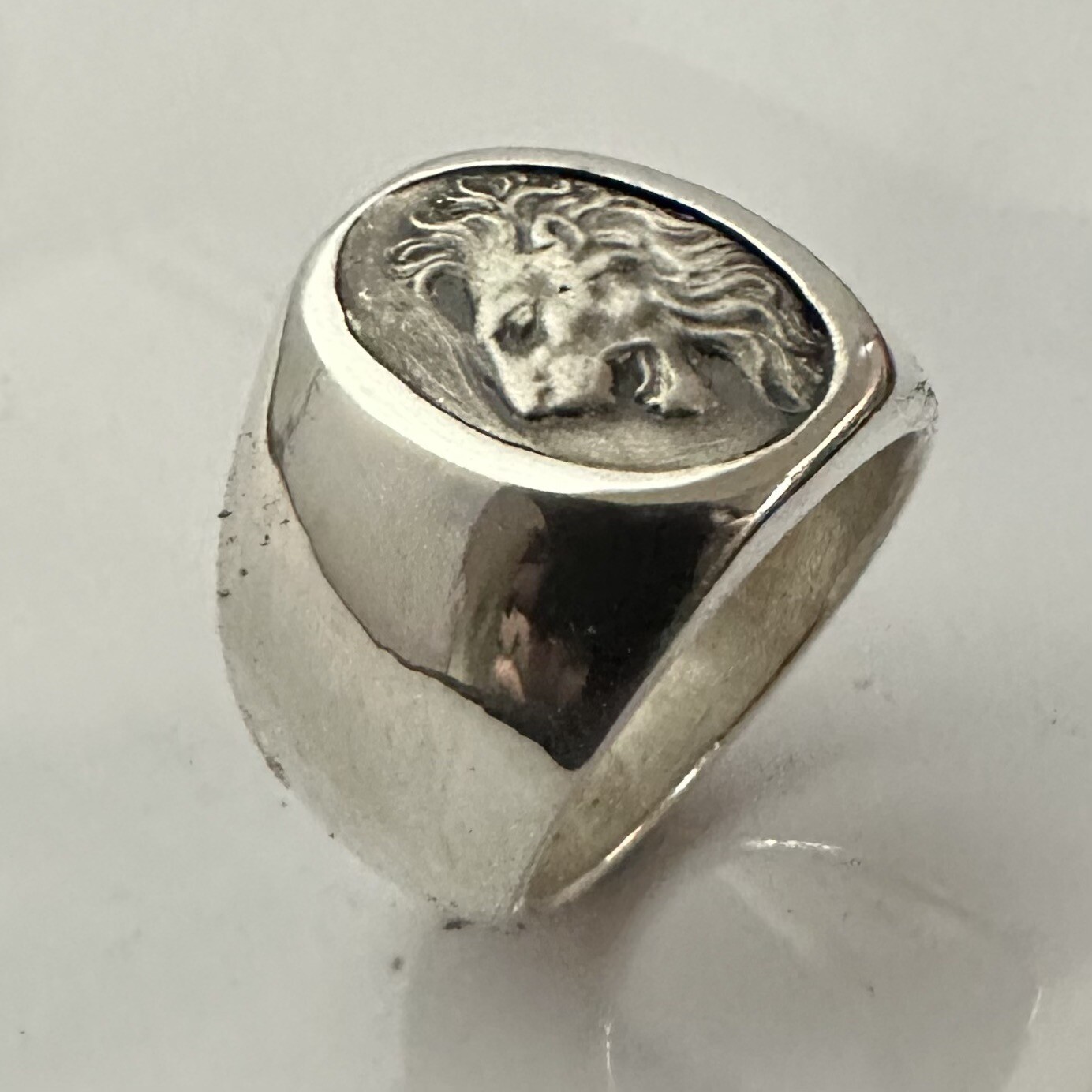 MJG STERLING SILVER MEN’S RING. 18 x 13mm Lion Head. SZ 10 3/4. 25 Grams