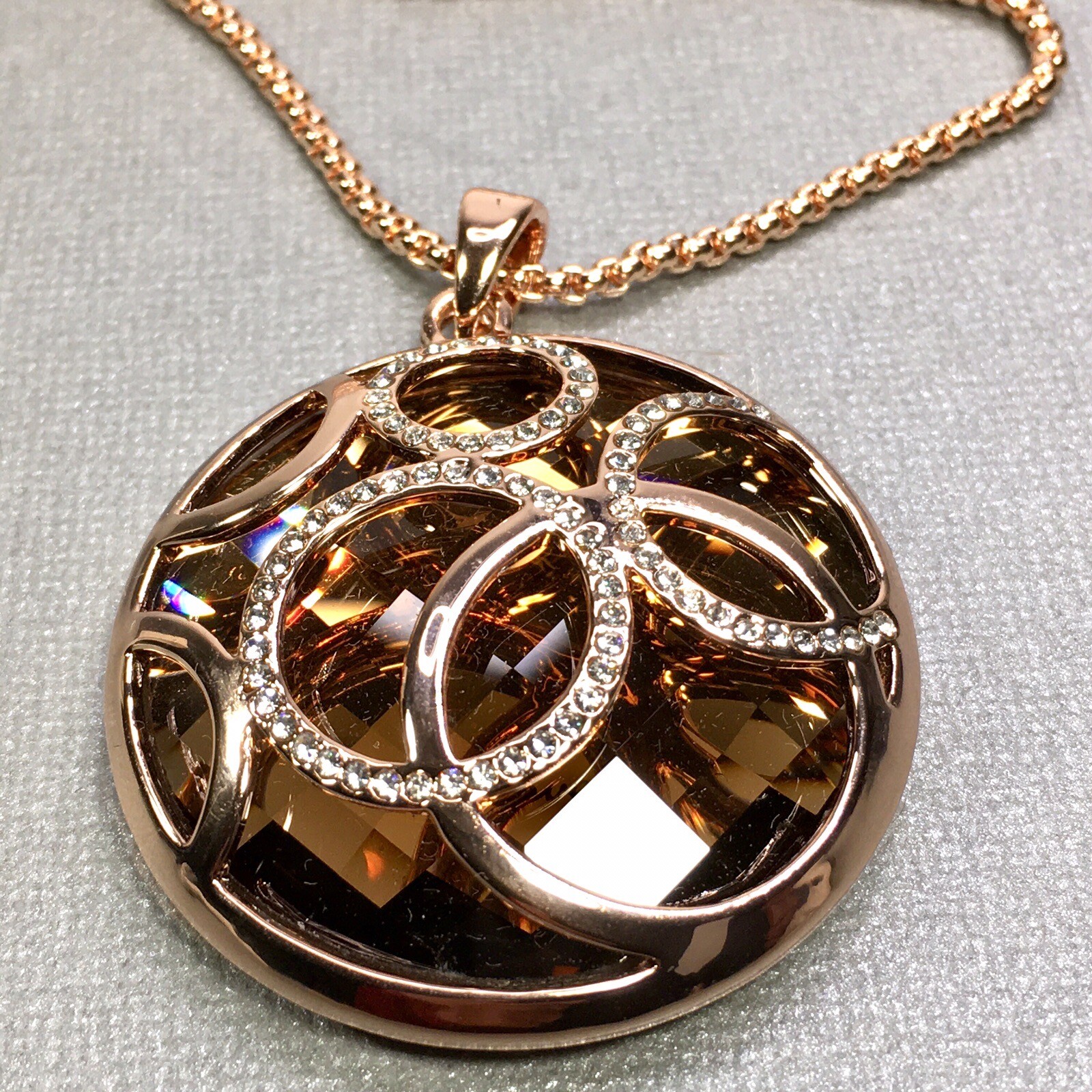 Qianse Fashion Rose Gold Color Amber Rhinestone Chunky Pendant W/ 32″ Box Chain