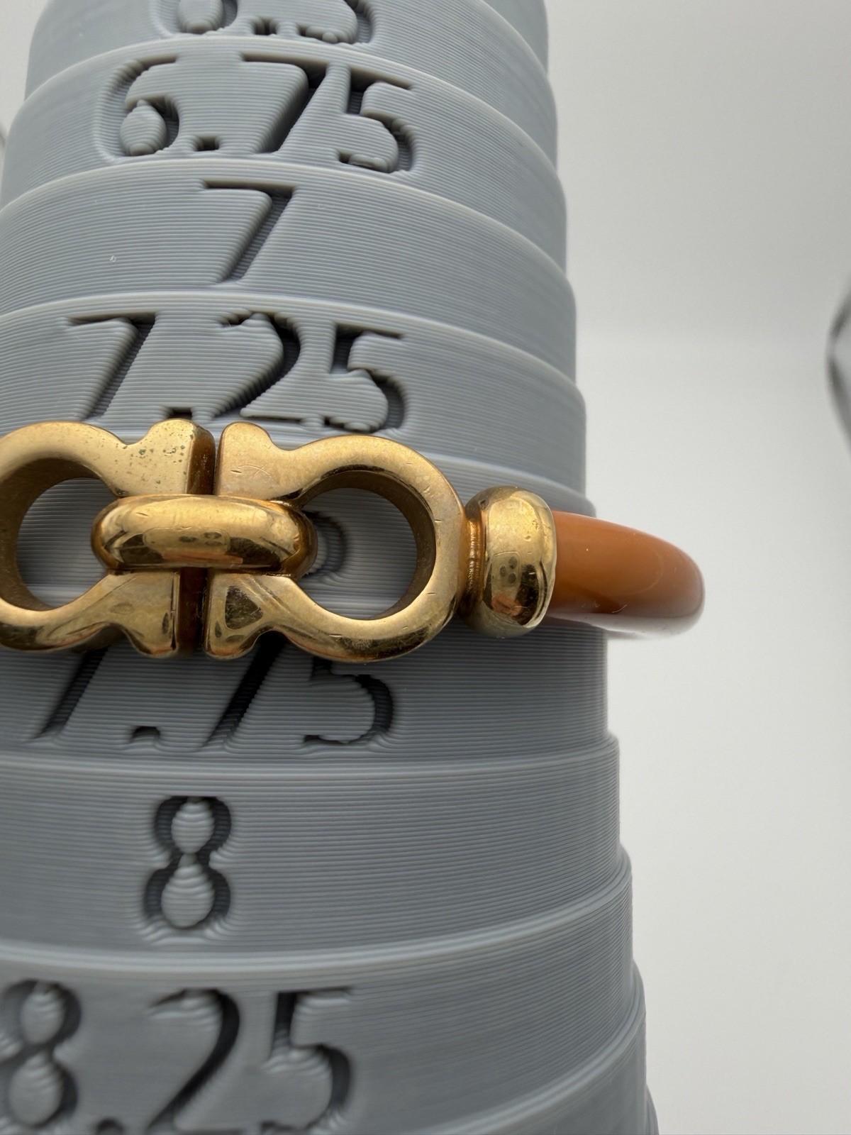 Authentic Salvatore Ferragamo Gancini Bracelet Plastic Resin Gold Brown Size 7.5