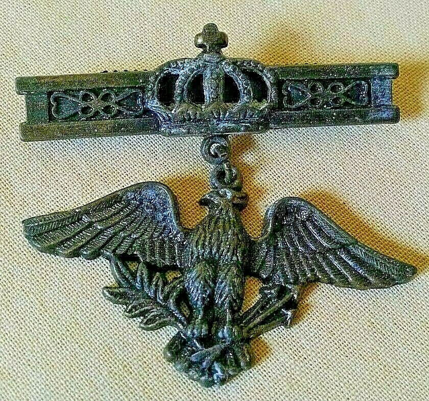 EAGLE PIN ROYAL CROWN BAR DANGLING UNMARKED HAT LAPEL DECORATIVE CRAFT AS IS.