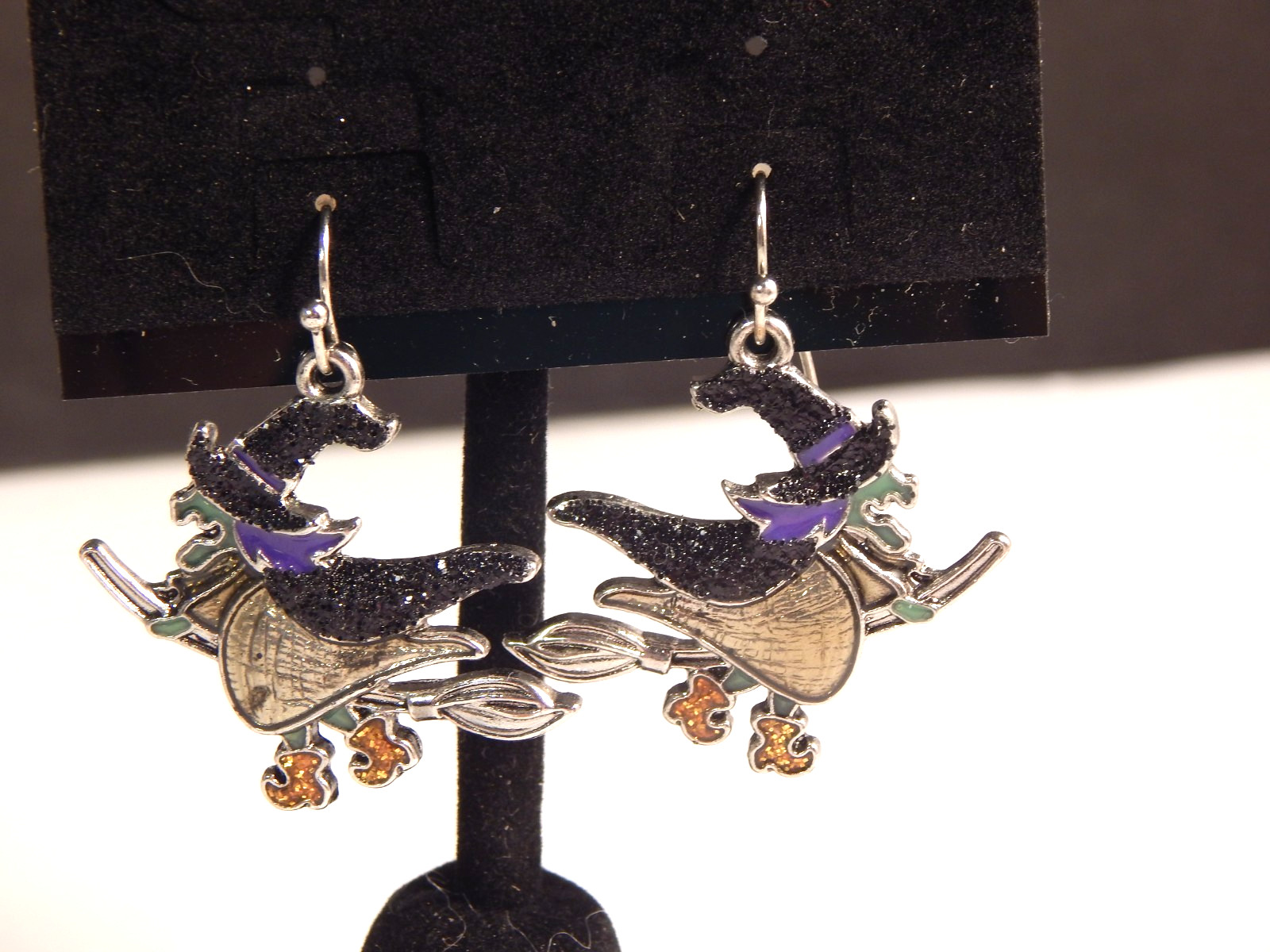 Halloween Earrings Green Witch on a Broom Fishhook Dangle Enamelware Spooky NICE