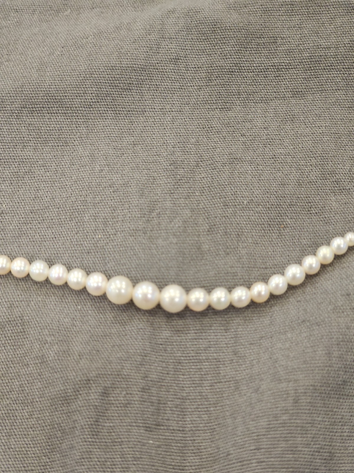 Vintage 14K Gold Graduated Add-A-Pearl Necklace 18″ 29 Pearls Bagley Duluth Box