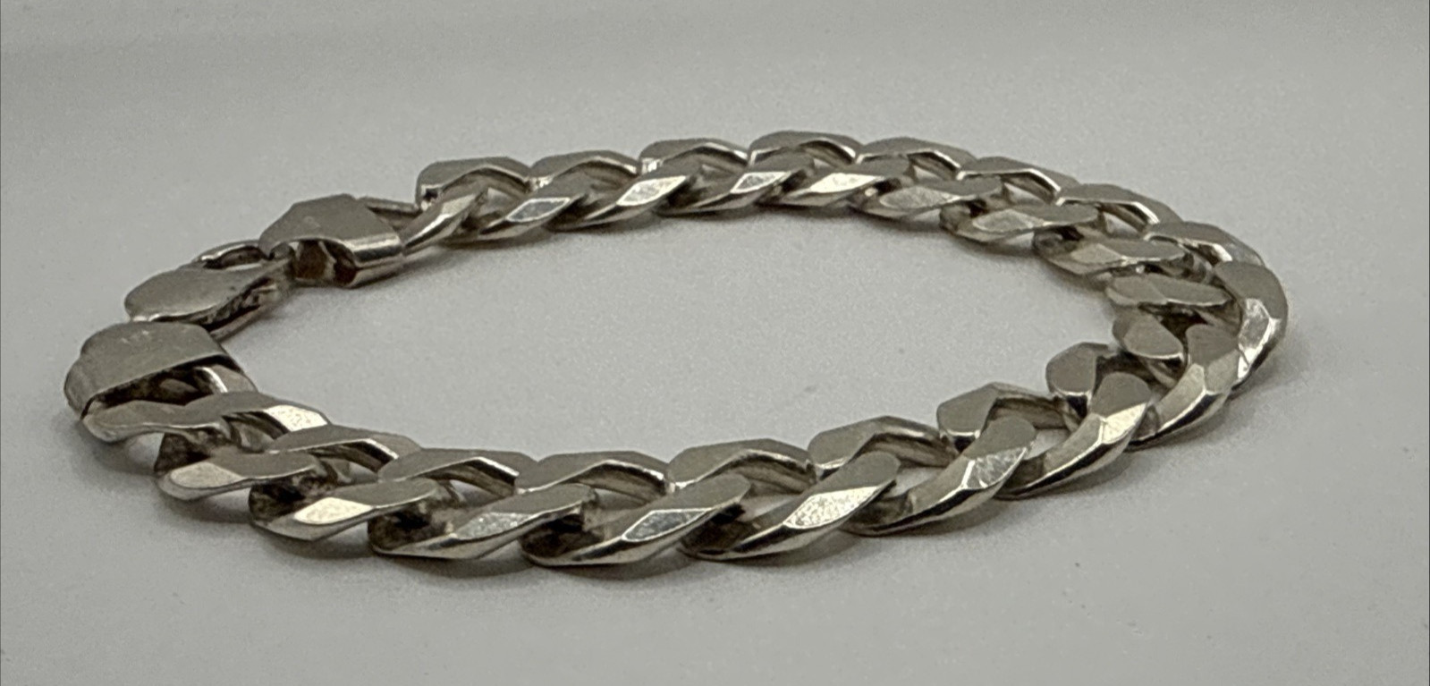 Sterling Silver Curb Chain Bracelet 9″ Length (44 Grams)