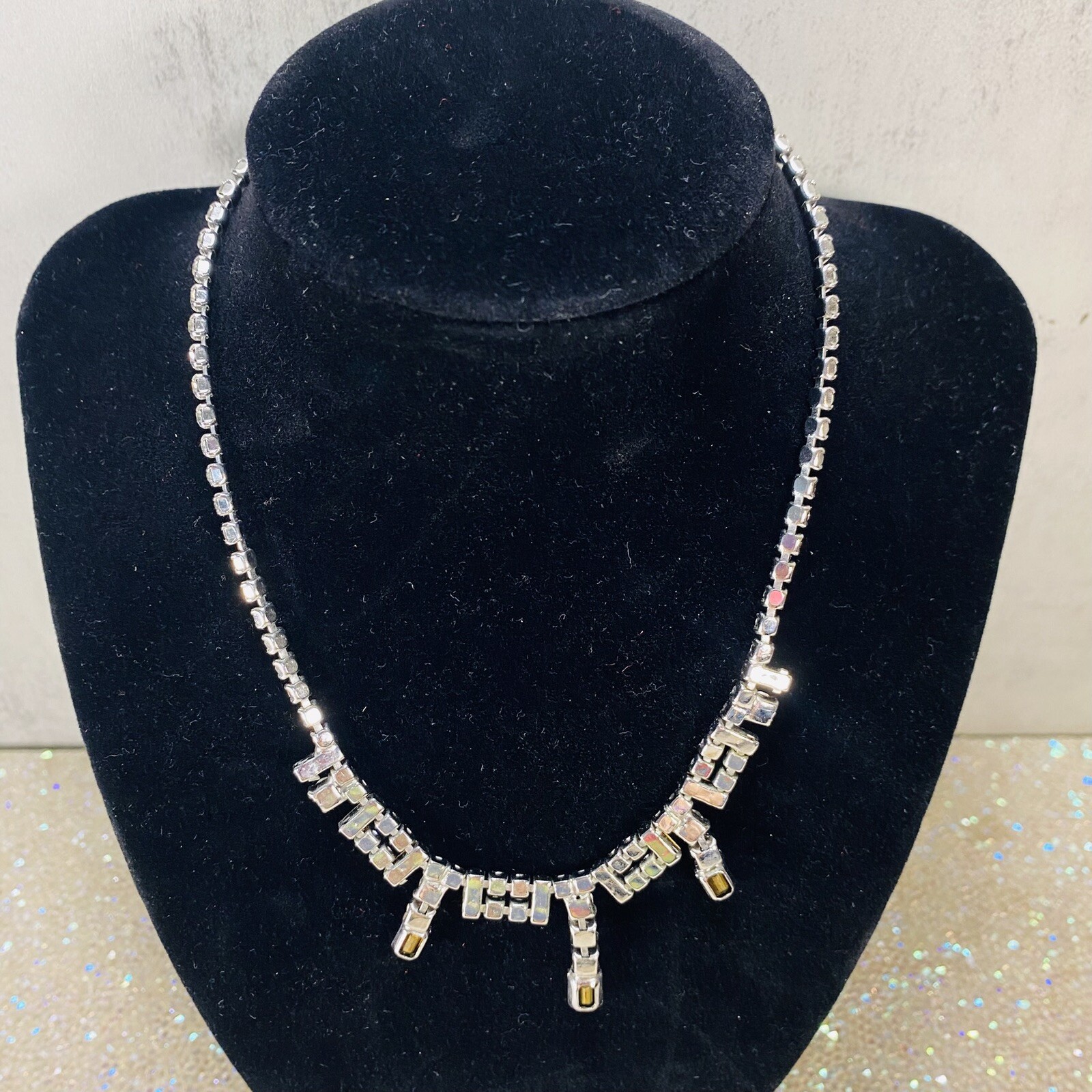 Vintage 1930’s Dangle Rhinestone 15” Choker/Necklace (PROM NIGHT) Gorgeous💎