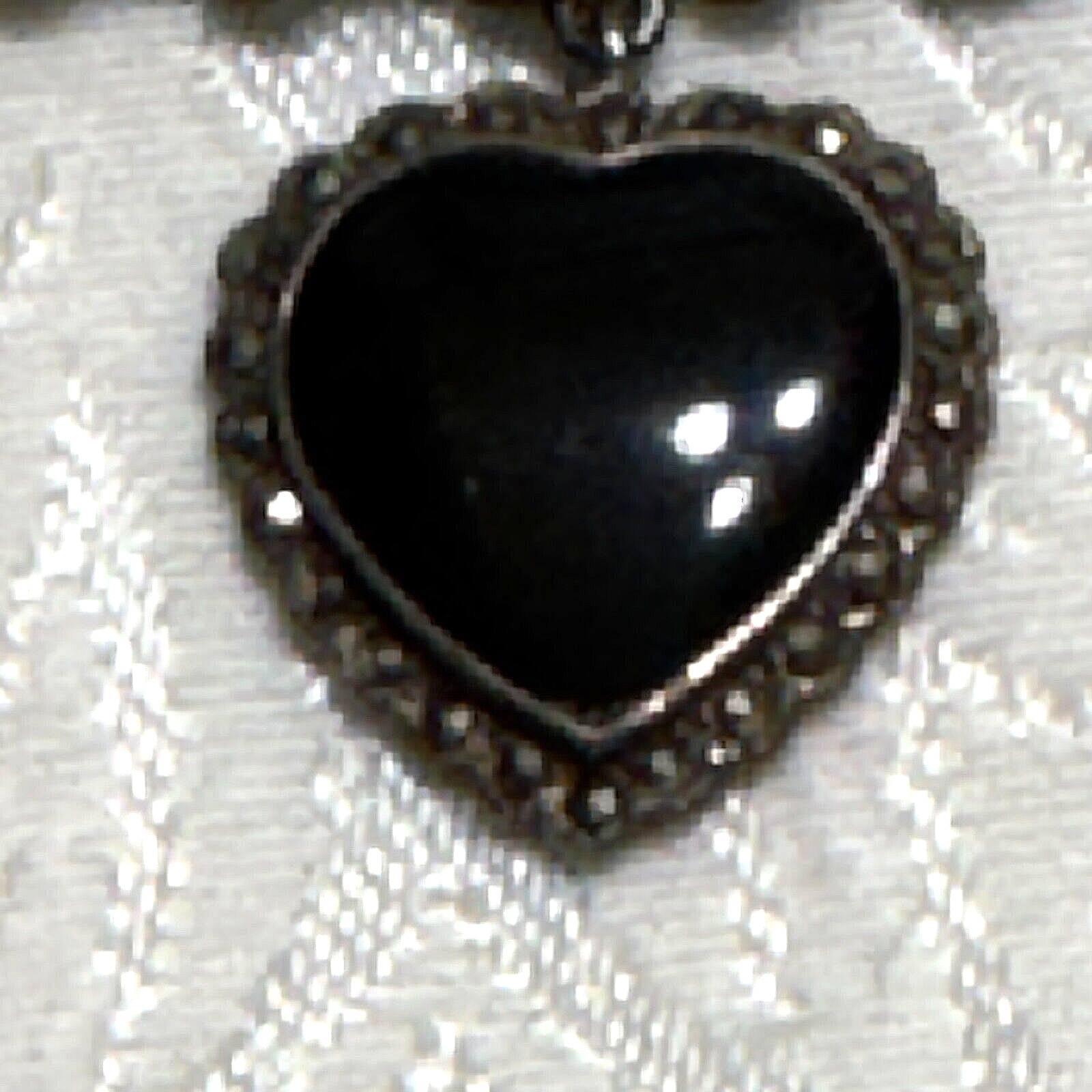 925 Sterling Silver Vintage Black Onyx Marcasite Brooch Safety Pin Heart 9.45g