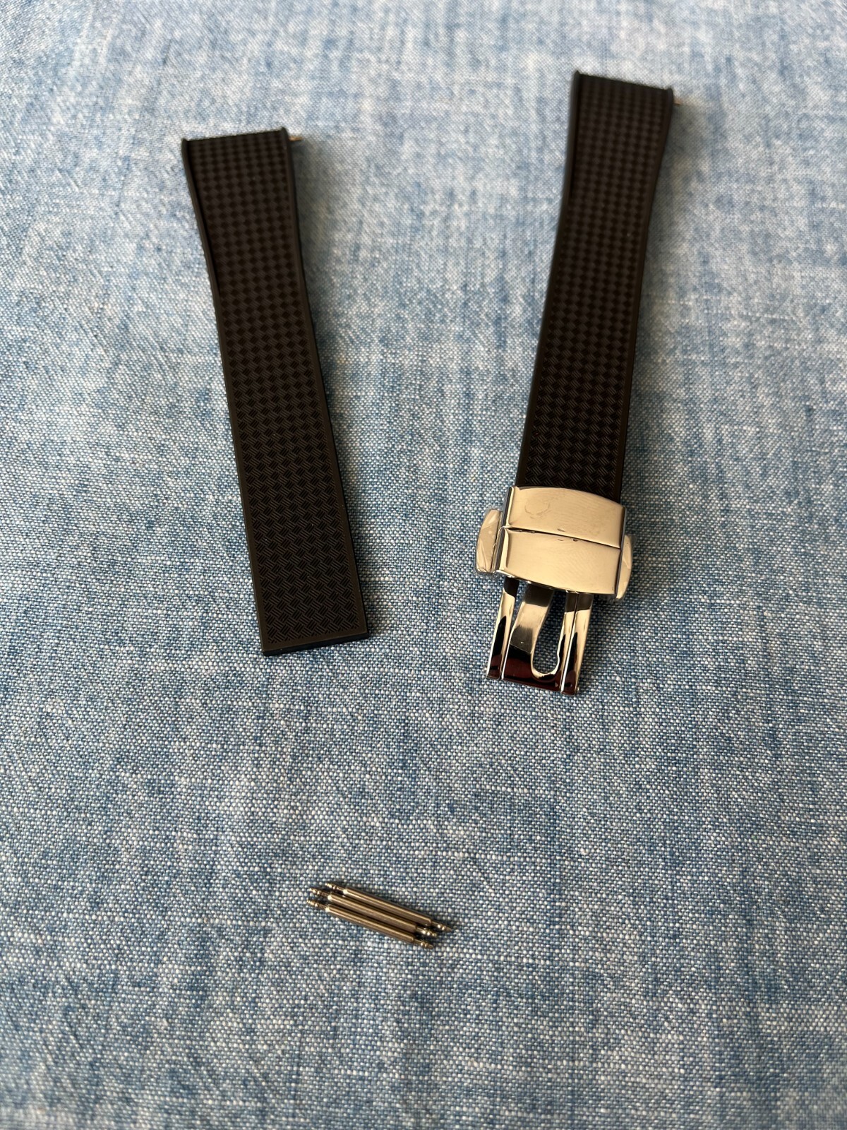 Wiscasset Watch – Premium FKM Cut to Size Watch Straps – 7 Colors