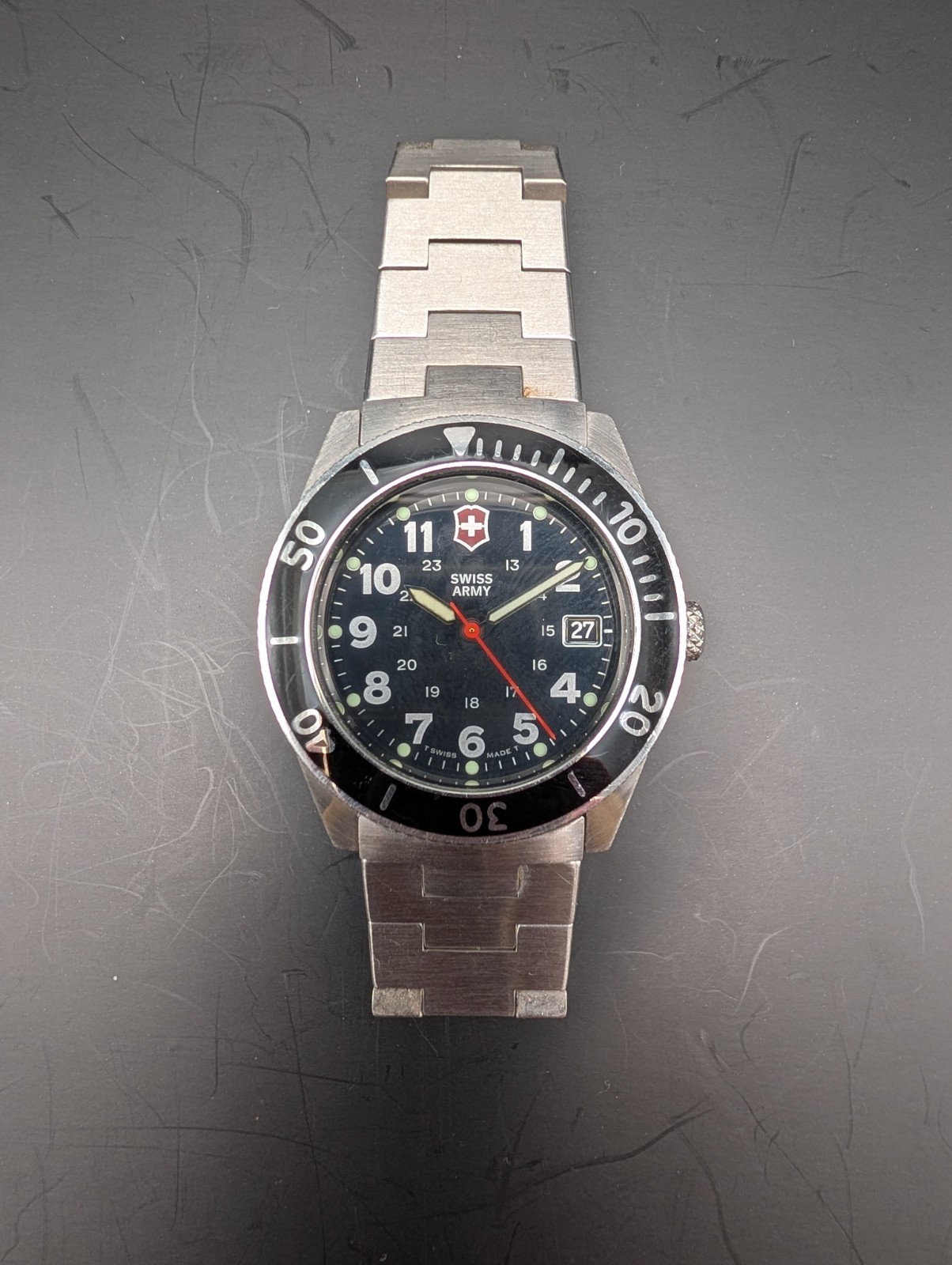 Victorinox Swiss Army Lancer 100 Men Military Quartz Watch G2U