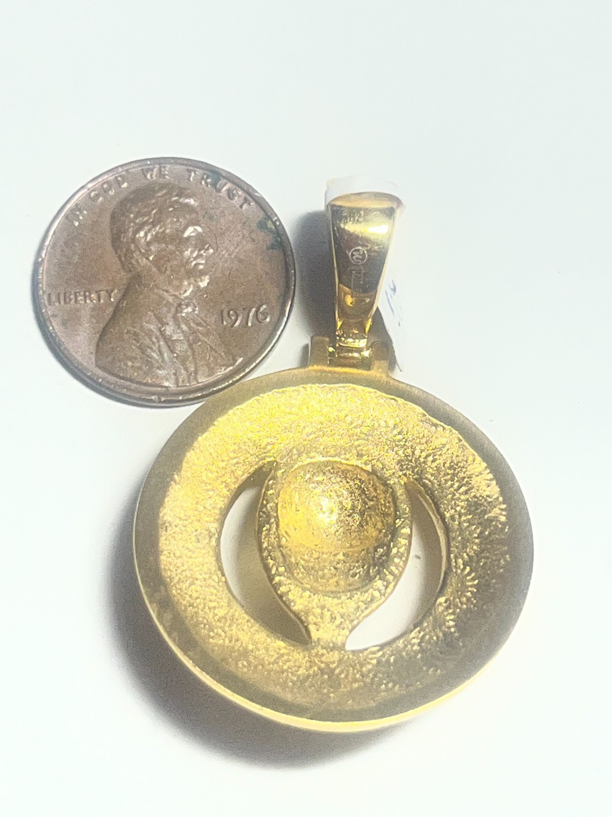 stainless steel pendant,lion face round,26mm,gold color