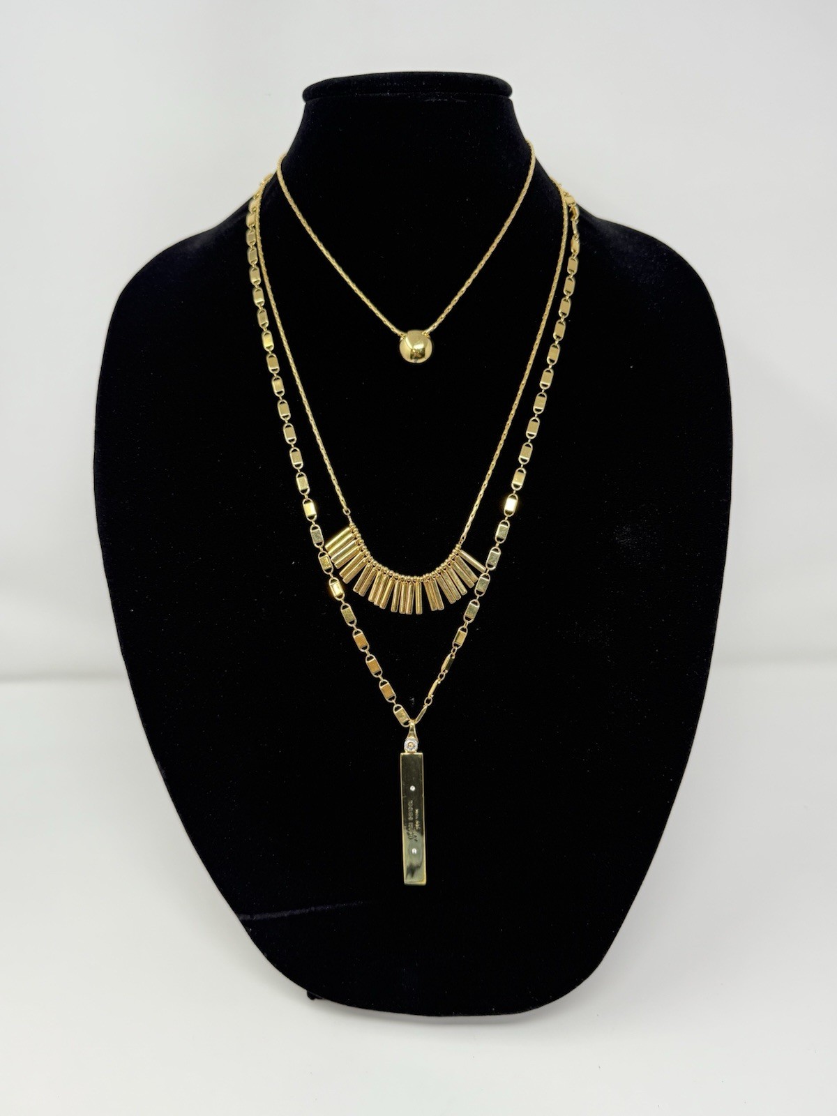 Henri Bendel triple layered look necklace gold tone chain-dressy