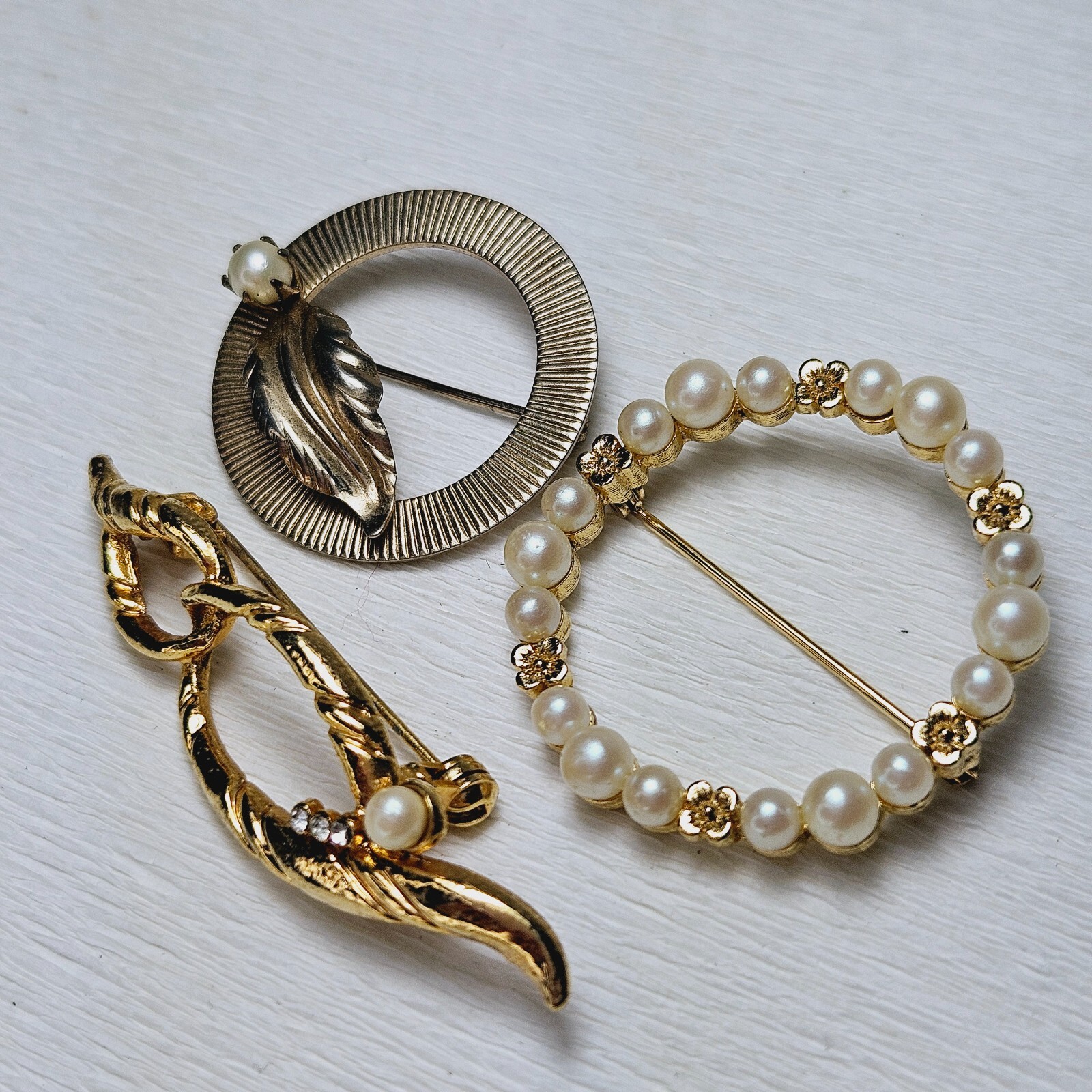 3 Vintage Brooches Faux Pearl Gold Tone Rhinestone 2 Round 1 Bar