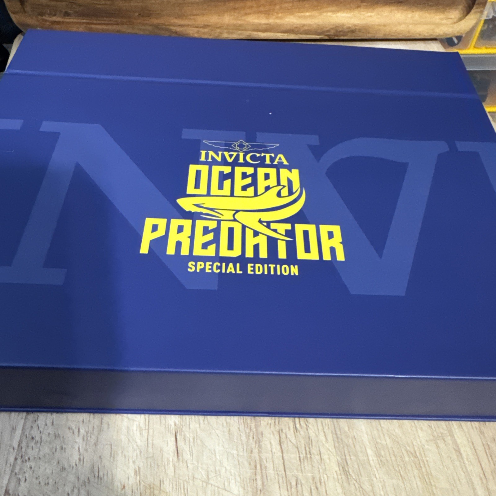 Invicta Ocean Predator Special Edition Quartz Diver 44mm w/ Extra Straps Box