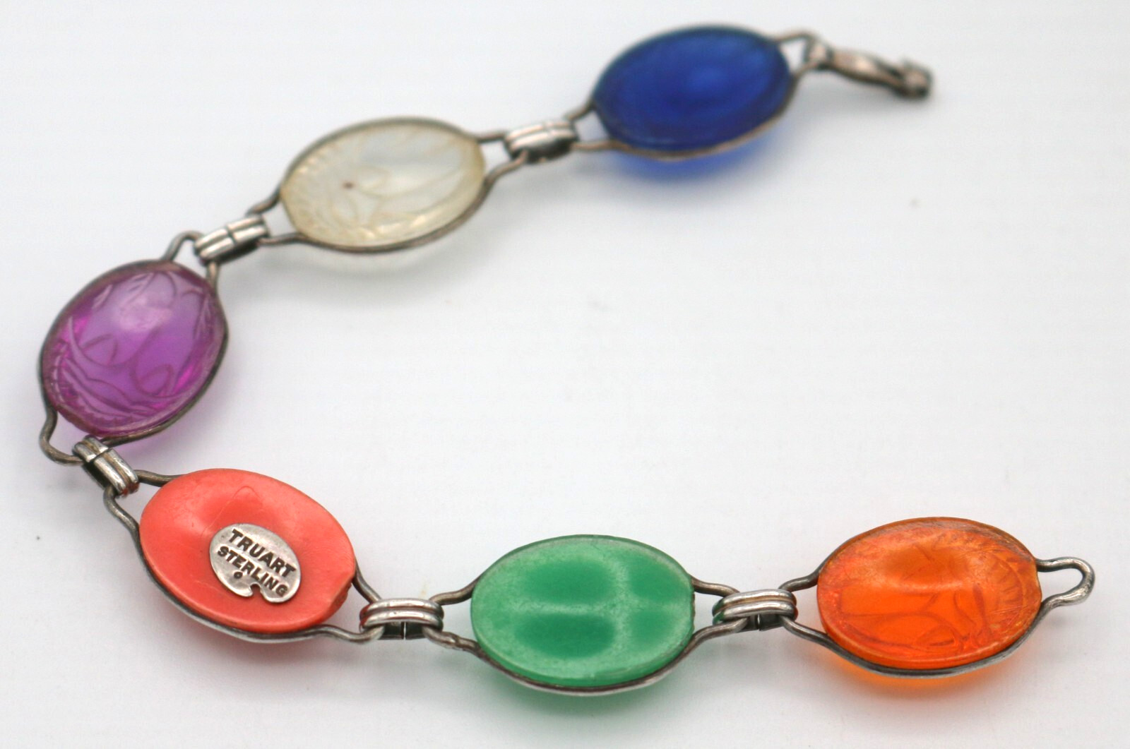 Vintage Truart Sterling Silver Carved Lucite Scarab Bracelet 7 IN 8.8 Grams