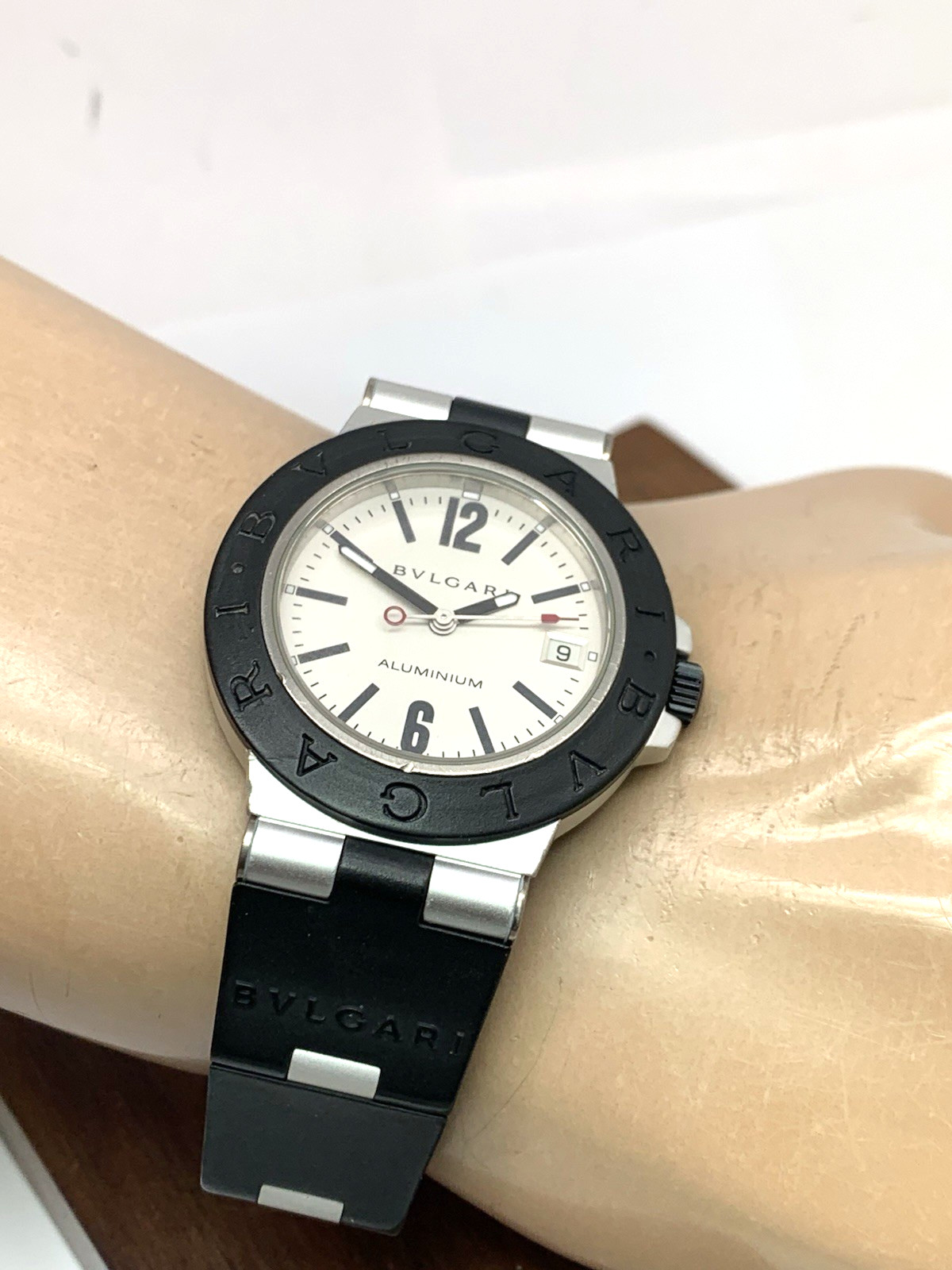 Bvlgari Men’s Watch AL38A Aluminum Swiss Automatic Silver Dial Black Rubber 38mm