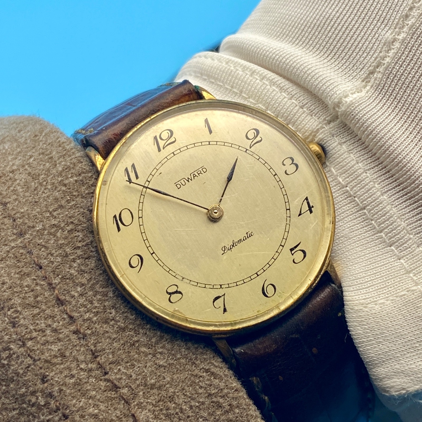 VINTAGE DUWARD DIPLOMATIC MANUAL WIND MEN’S WATCH SWISS GOLD PLATED RARE 1960´s