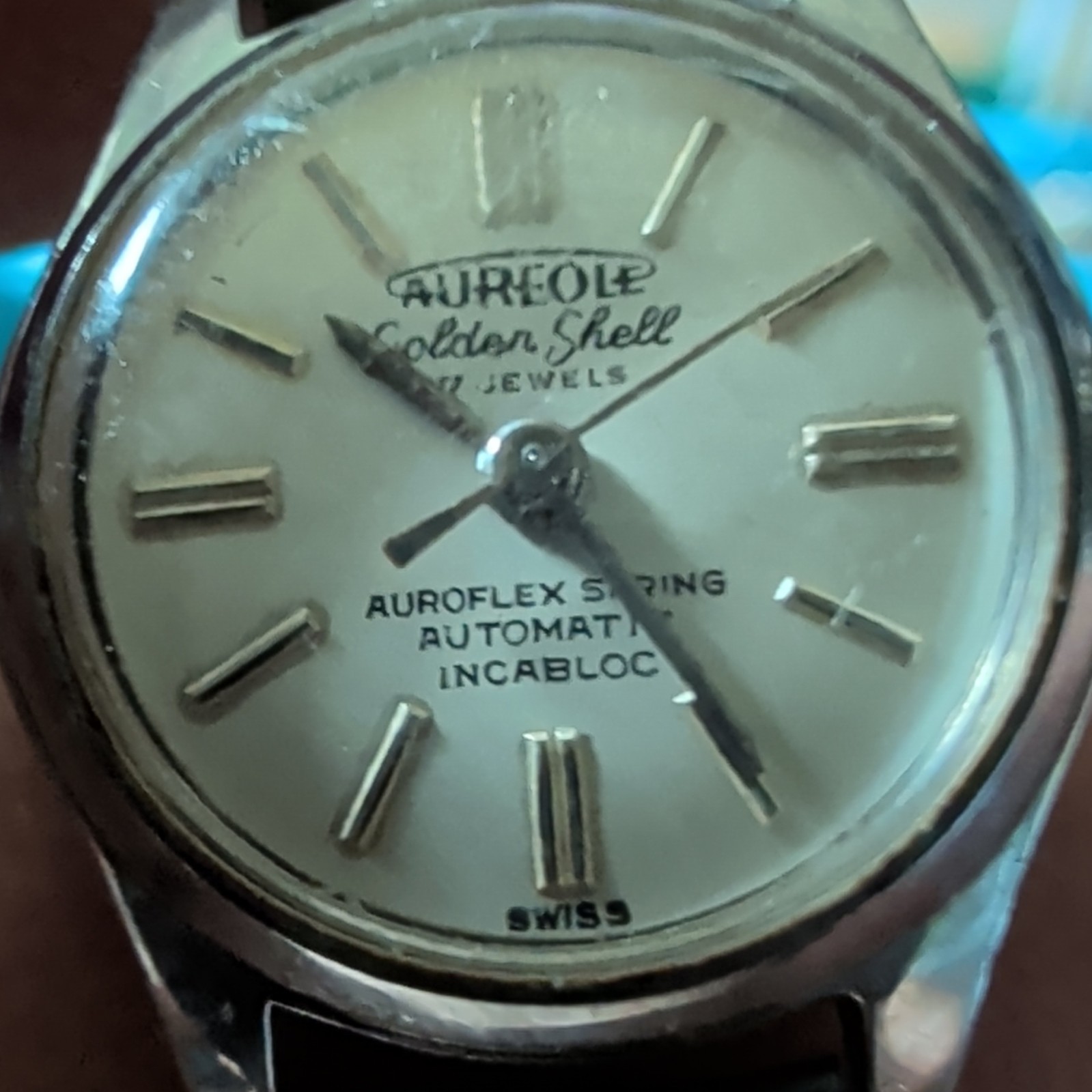 Aureole Golden Shell Vintage Automatic 17J Women’s Silver Dial Bracelet