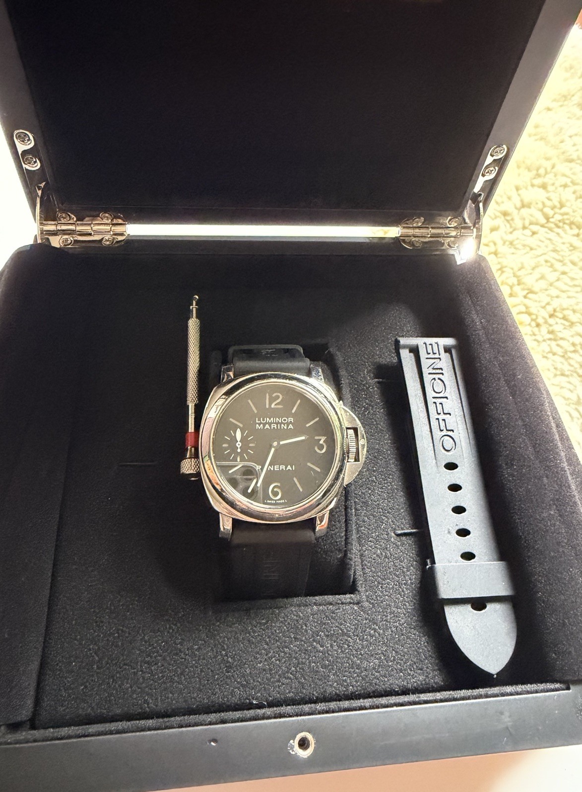 Officine Panerai Luminor Marina 44mm Manual Black Dial Rubber Strap Box
