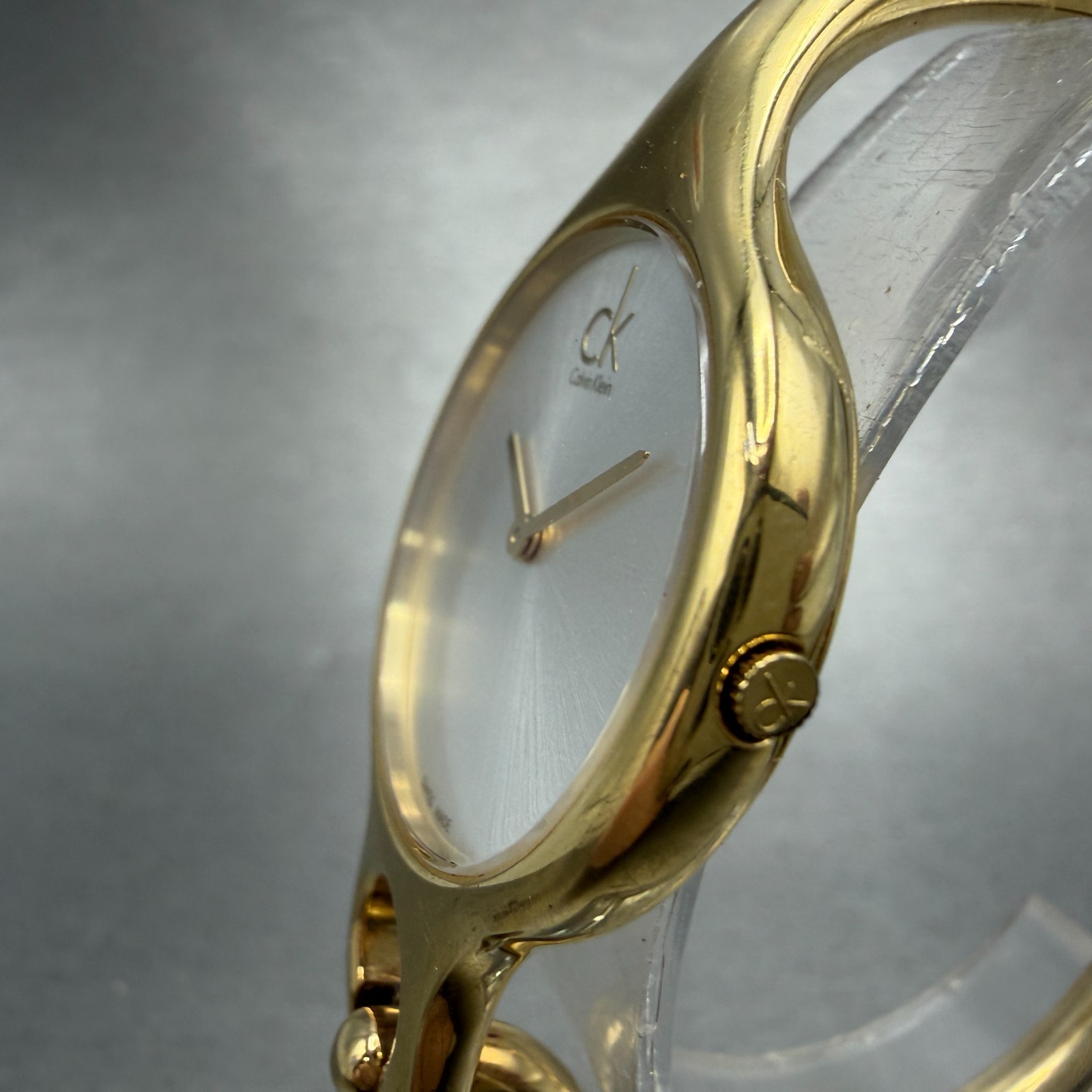 Calvin Klein Watch Women 30mm Silver Dial Gold Tone Bangle Round K3131 New Batt