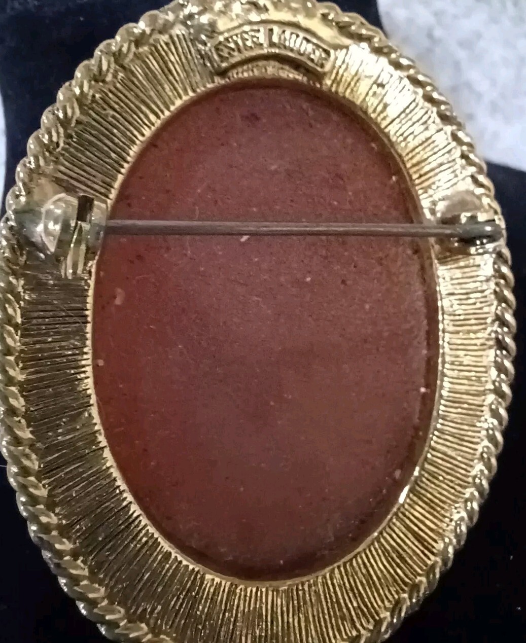 Vintage 1960’s Estee Lauder CAMEO Nice Brooch!