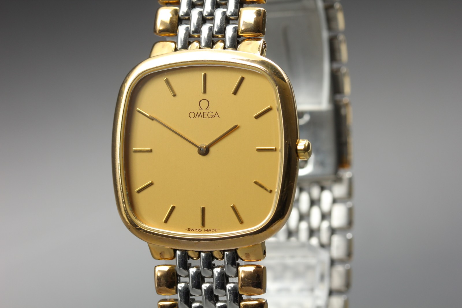 [Near MINT] 1991 OMEGA De Ville Cal.1378 30mm Gold Dial Vintage Men’s Qz Watch