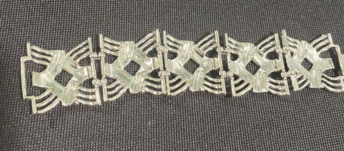 Vintage Signed Pegasus Coro Rhodium Plated Panel Link Bracelet Pristine