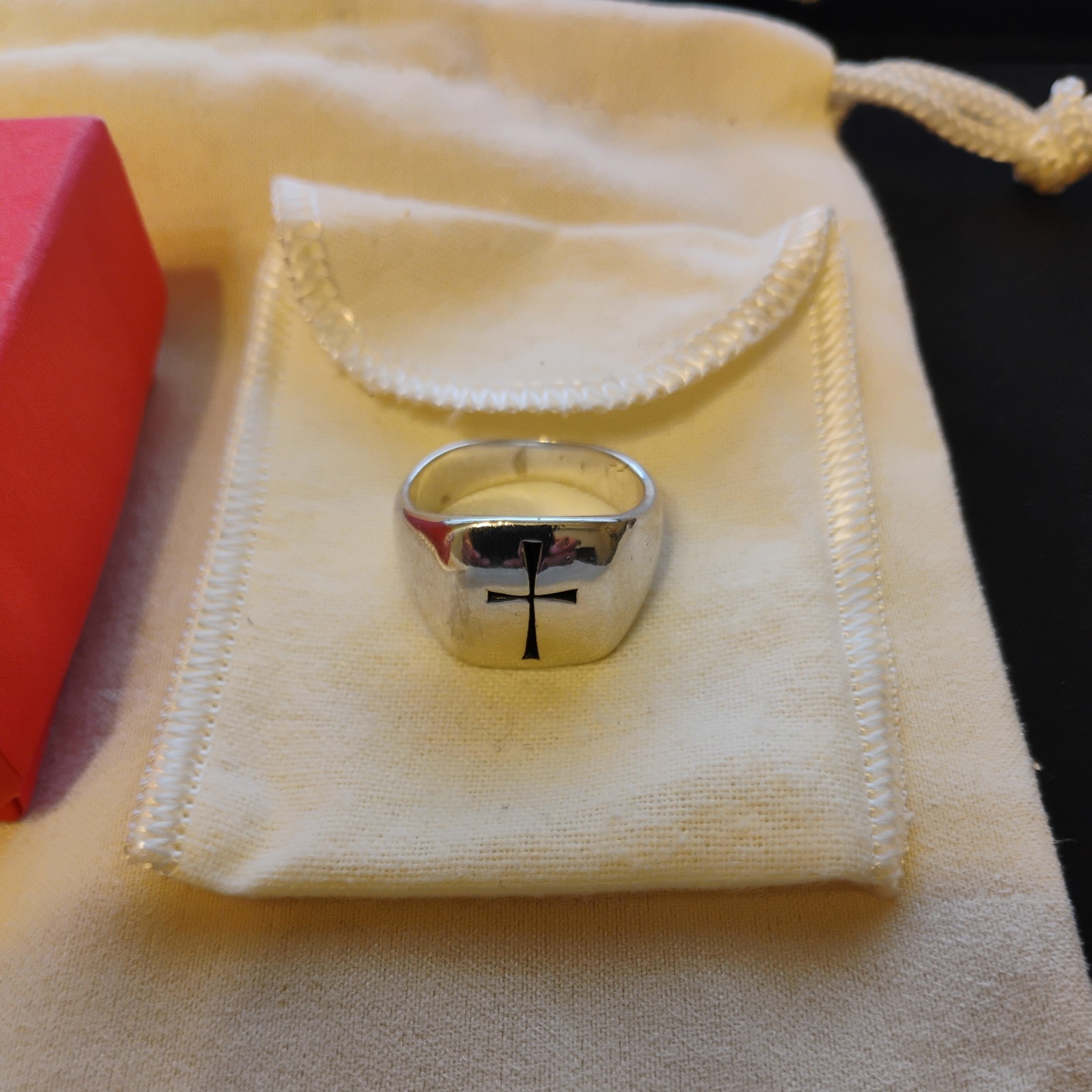 Retired Vintage James Avery Ring
