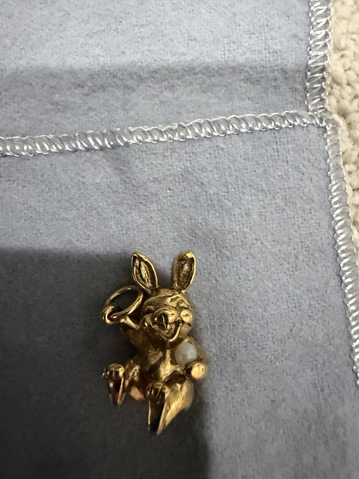 The Franklin Mint Littlest Easter Bunny Rabbit Charm Pendant Gold Plated Pearl