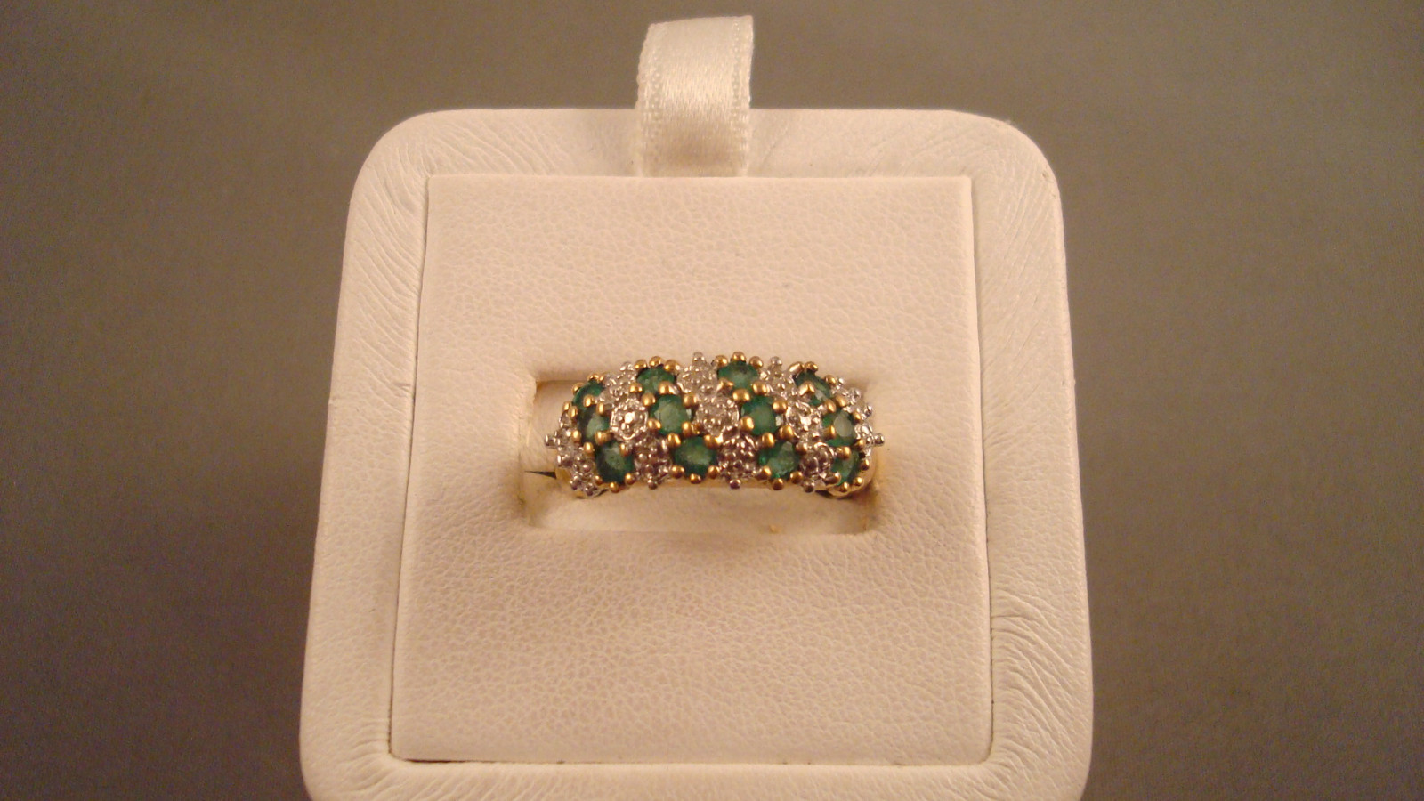 10K yg Emerald Ring – 3.8 Grams – Sz. 7 – Approx .50cttw. (#TR3a)