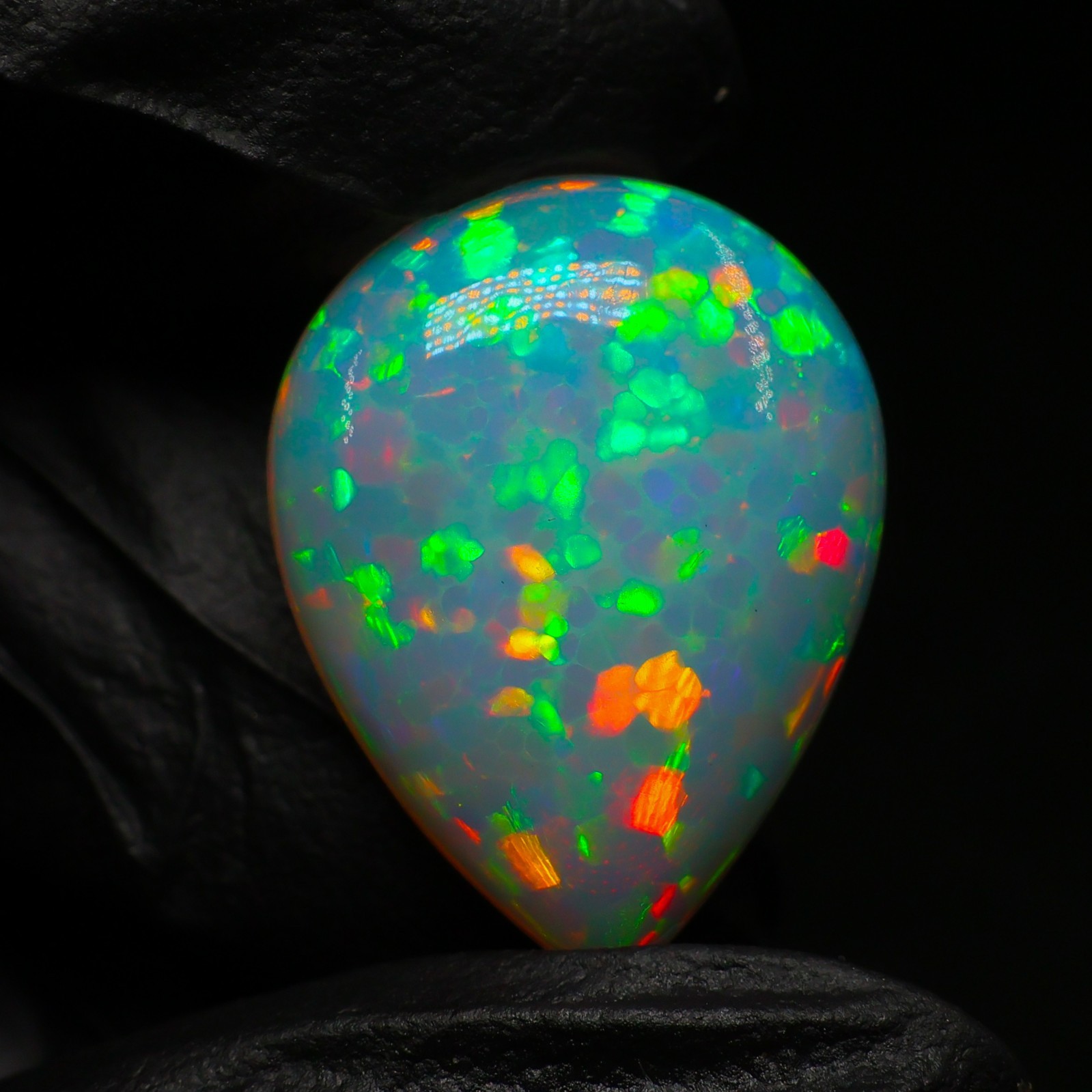 Natural Opal Cabochon 16.45 Ct Natural Welo Opal Gemstone Honeycomb Pattern