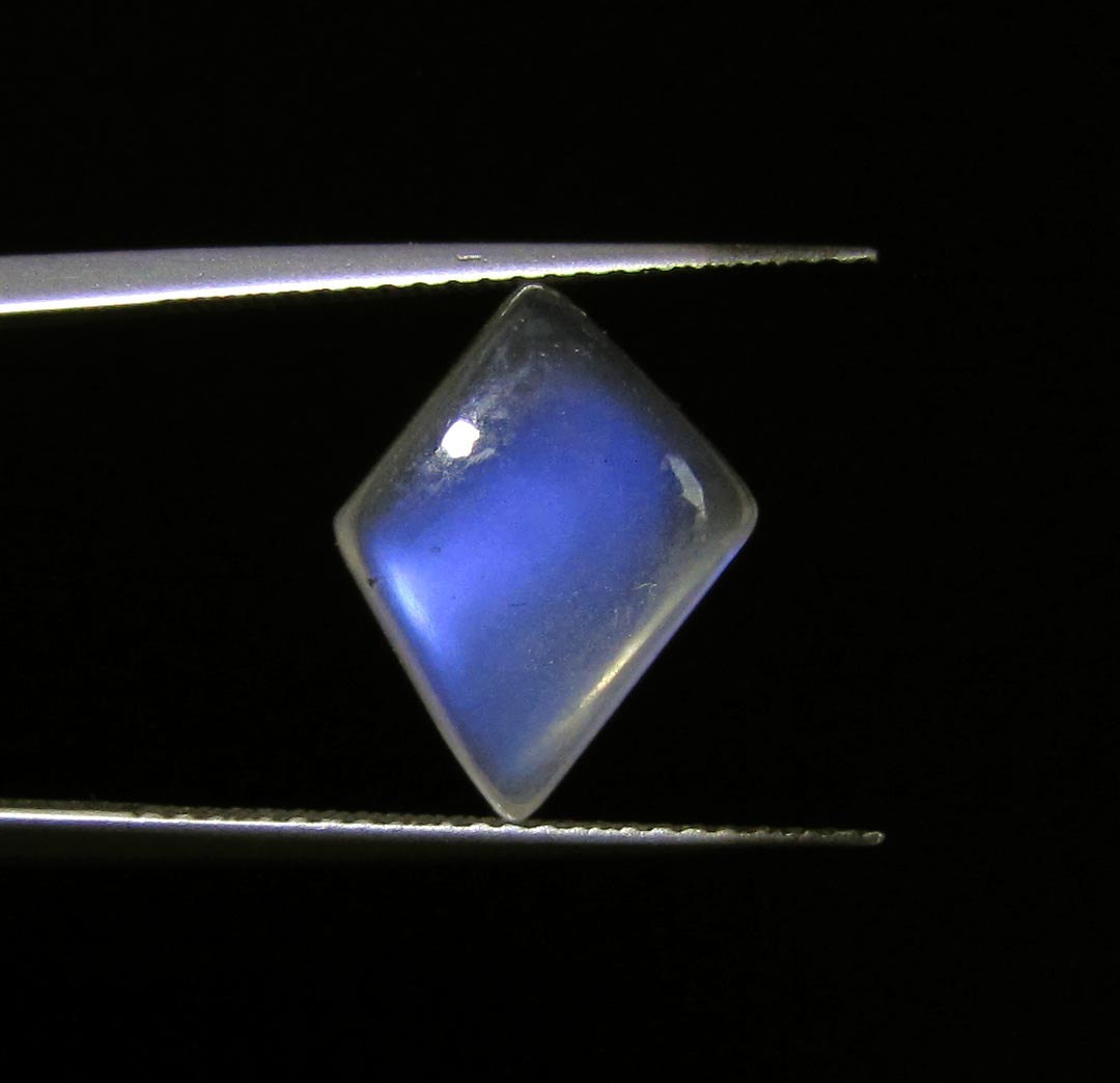 Loose Moonstone, Unique Designer Cabochon, 4.2 CT – 14.2 mm x 11.1 mm x 4.5 mm