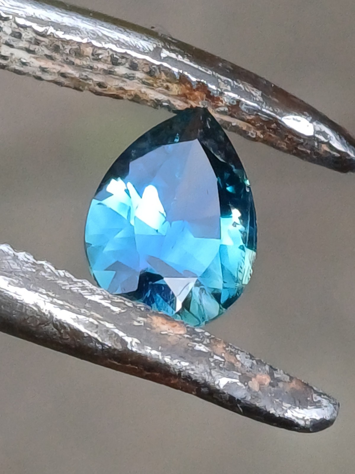 0.90ct Kenyan Blue Sapphire(unheated!)